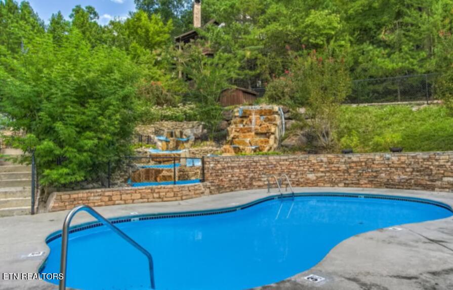 315 Brown Wren Way Gatlinburg TN 37738