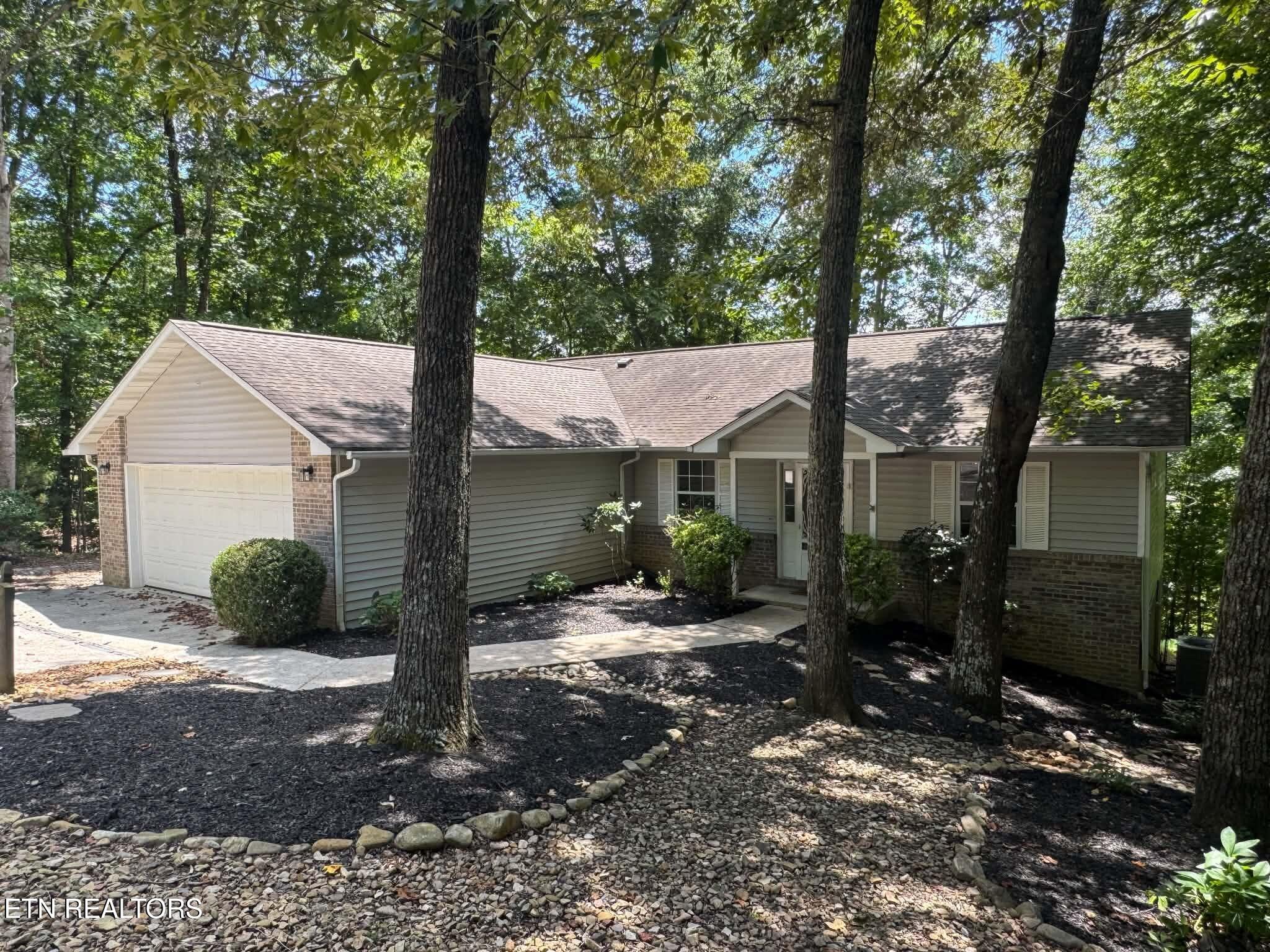 219 Daleyuhski Lane Loudon TN 37774
