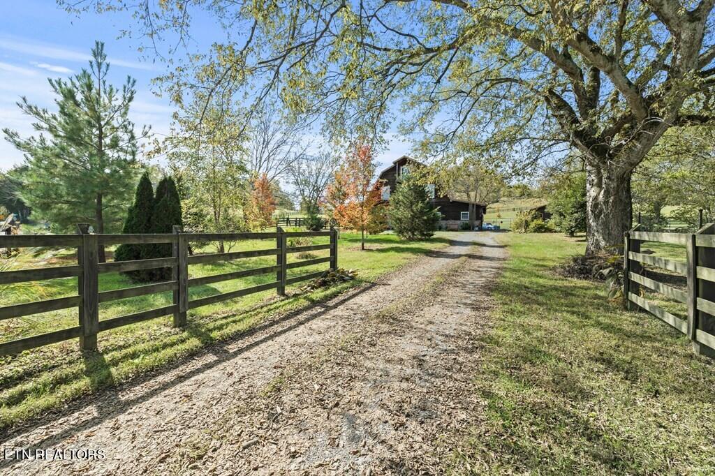 11528 Dodson Branch Highway Highway Gainesboro TN 38562