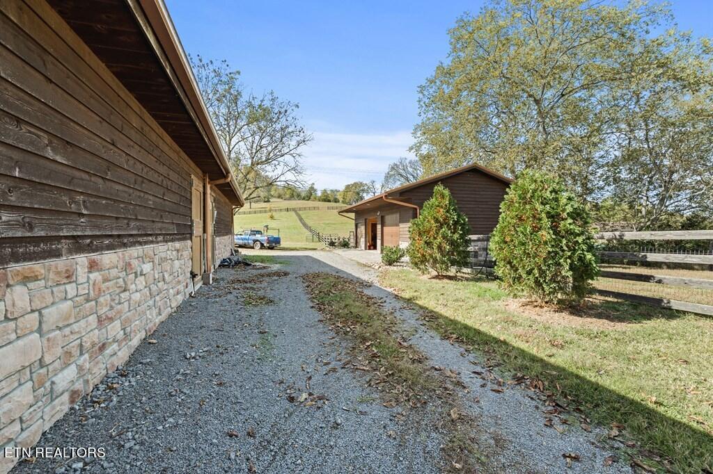 11528 Dodson Branch Highway Highway Gainesboro TN 38562