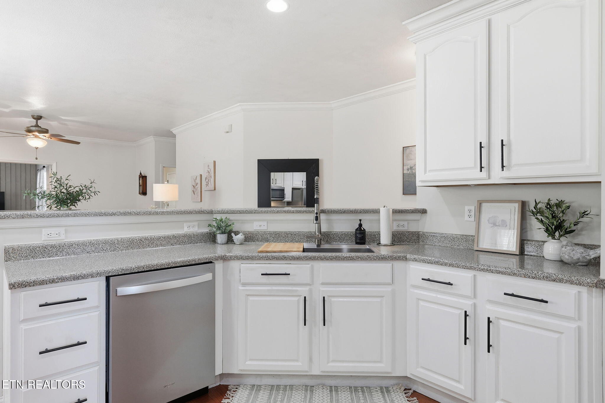 315 Willowcreek Boulevard Sweetwater TN 37874