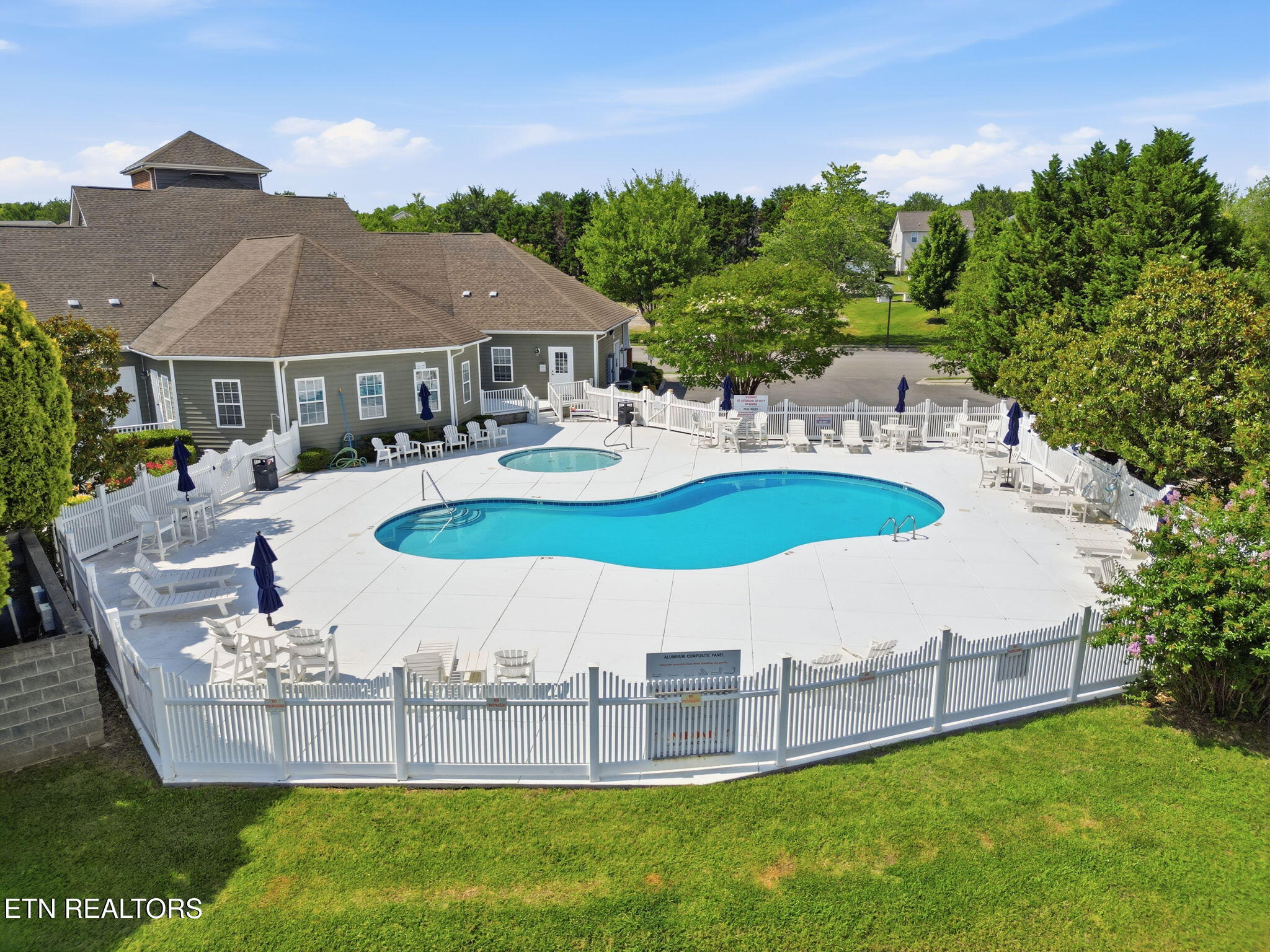 315 Willowcreek Boulevard Sweetwater TN 37874