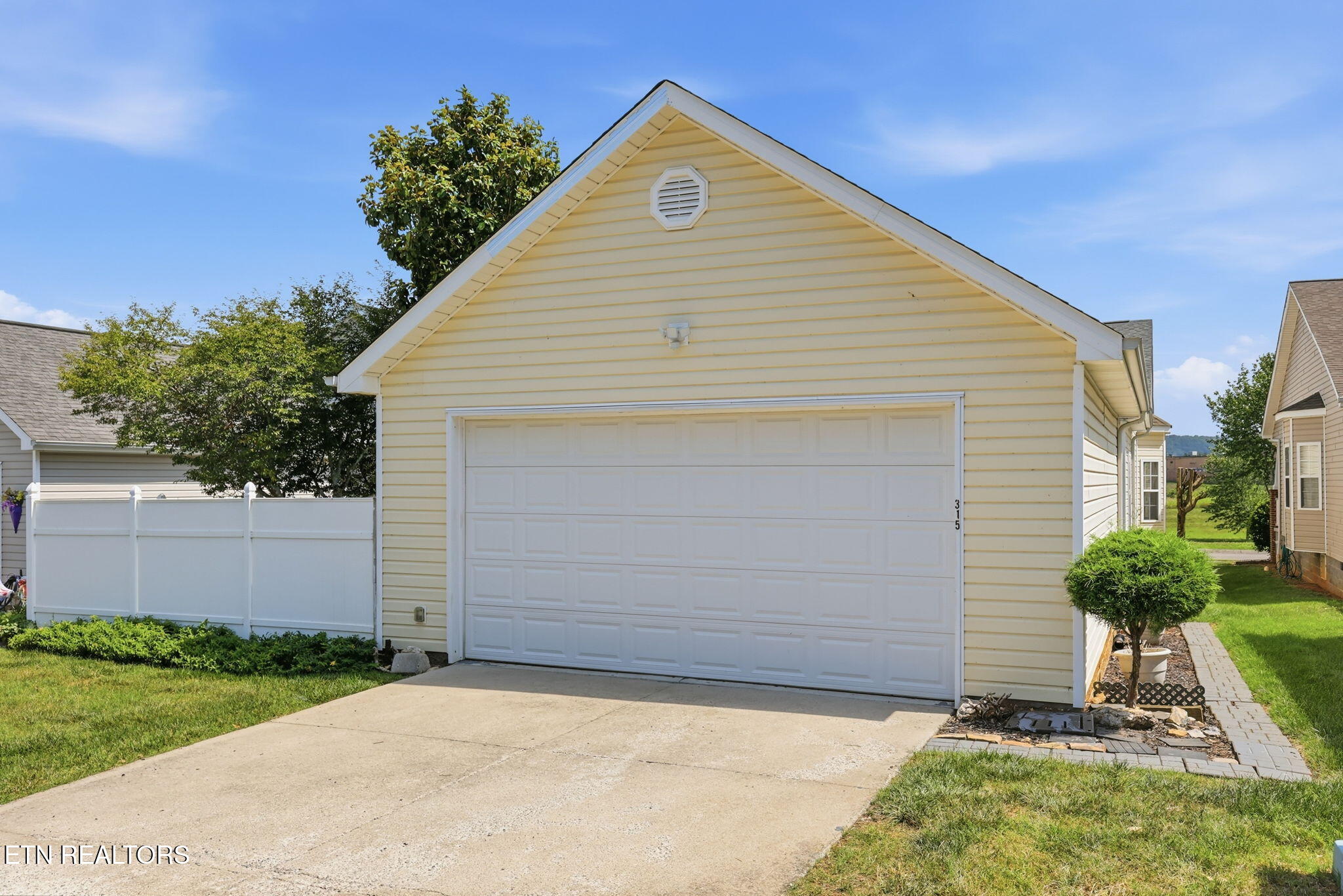 315 Willowcreek Boulevard Sweetwater TN 37874