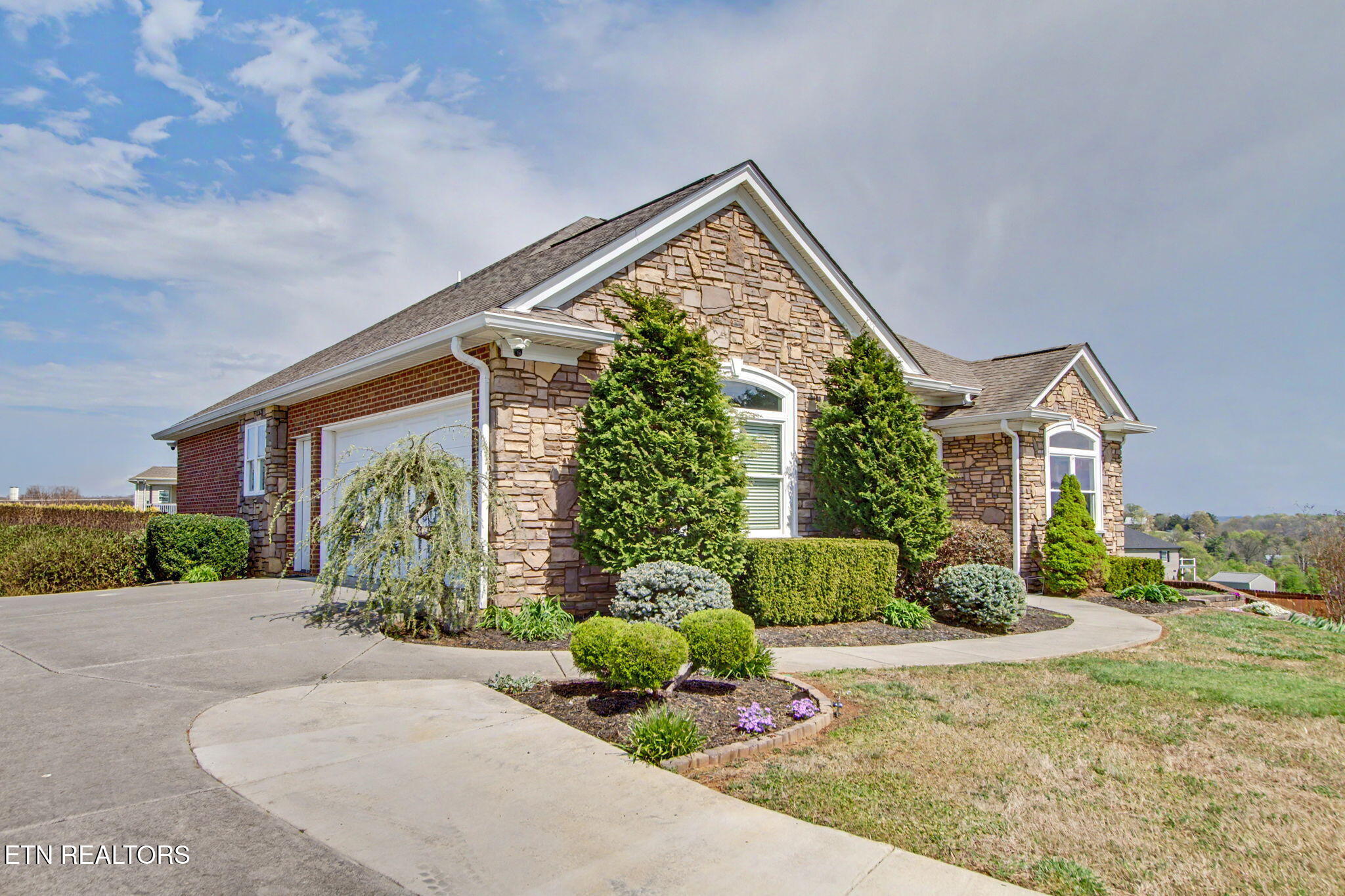 370 Leeper Overlook Dandridge TN 37725