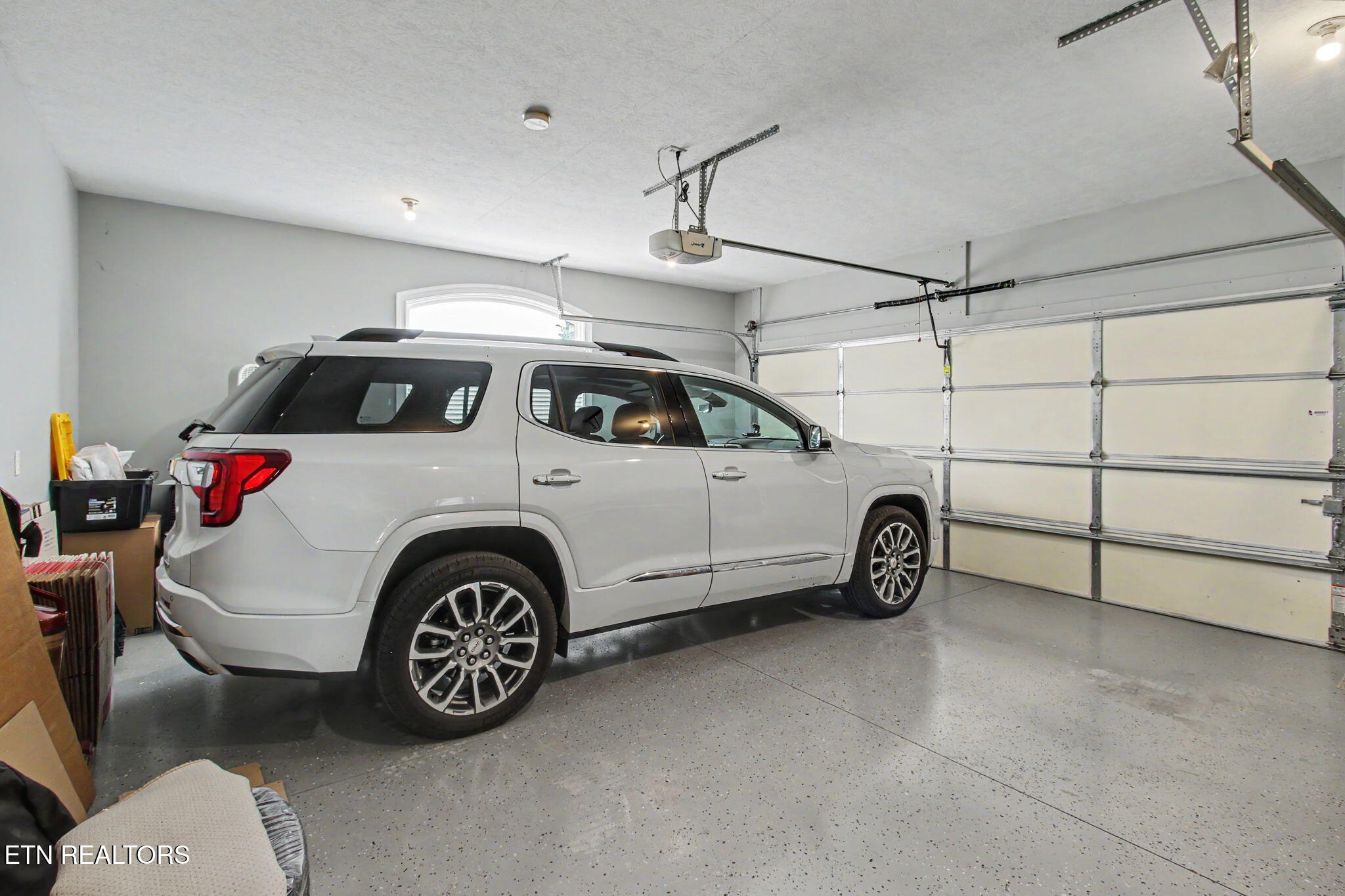 370 Leeper Overlook Dandridge TN 37725