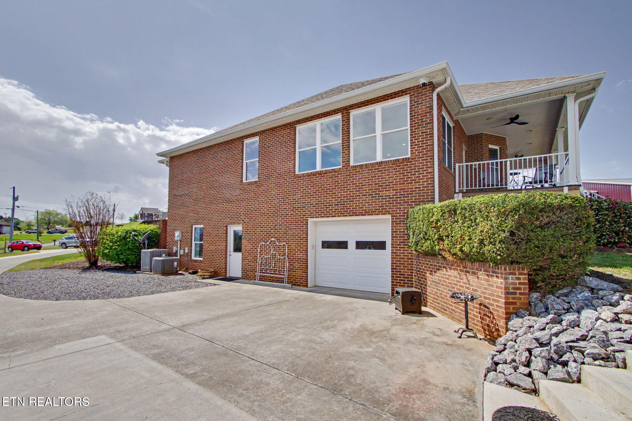 370 Leeper Overlook Dandridge TN 37725