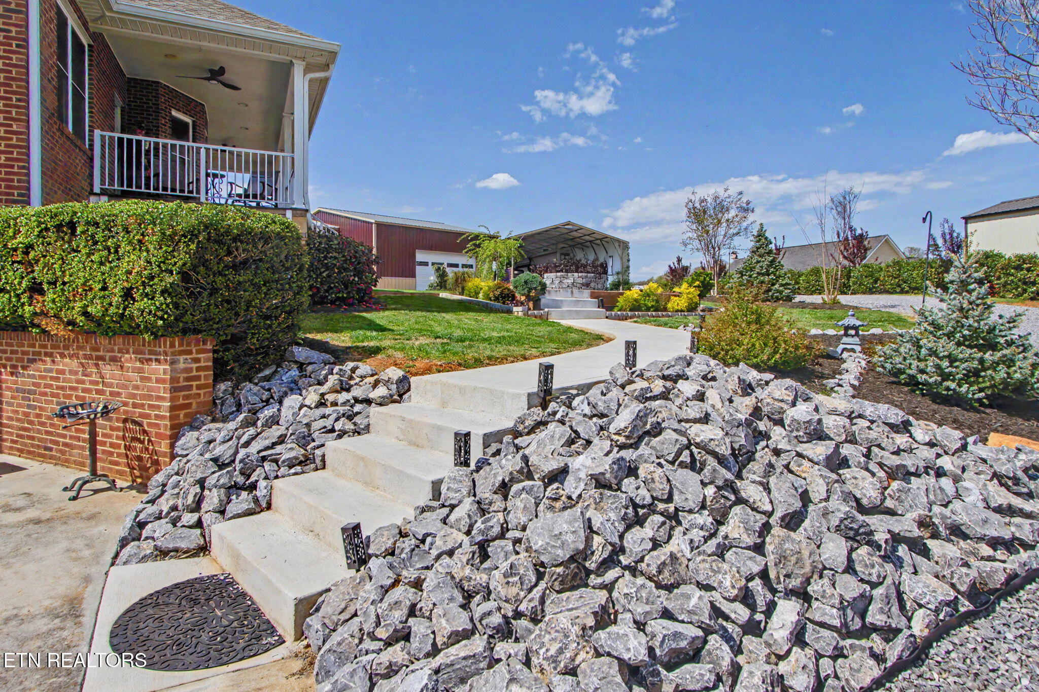 370 Leeper Overlook Dandridge TN 37725