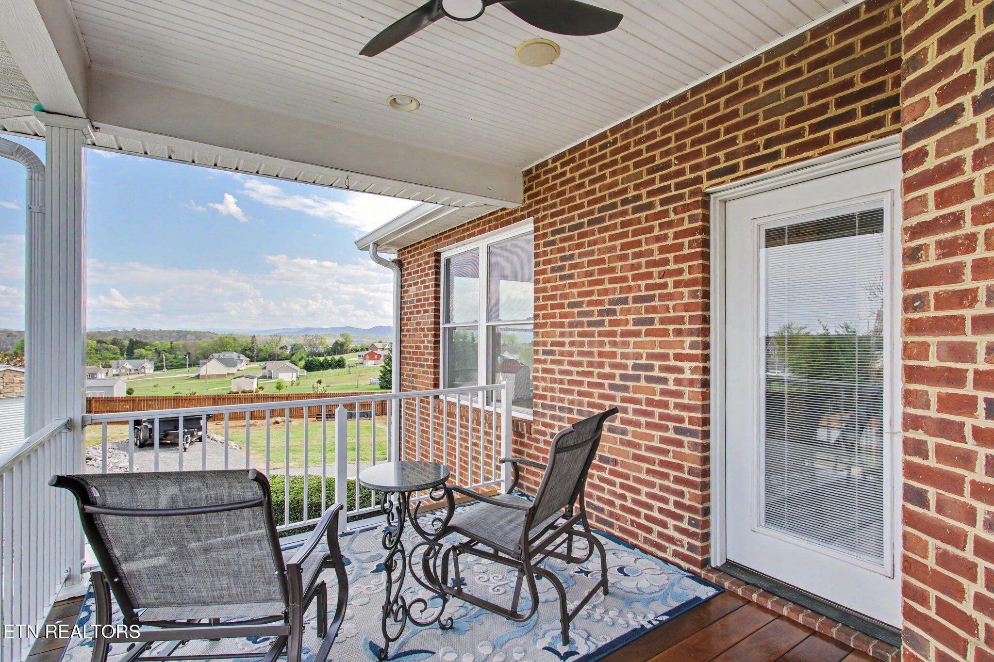 370 Leeper Overlook Dandridge TN 37725