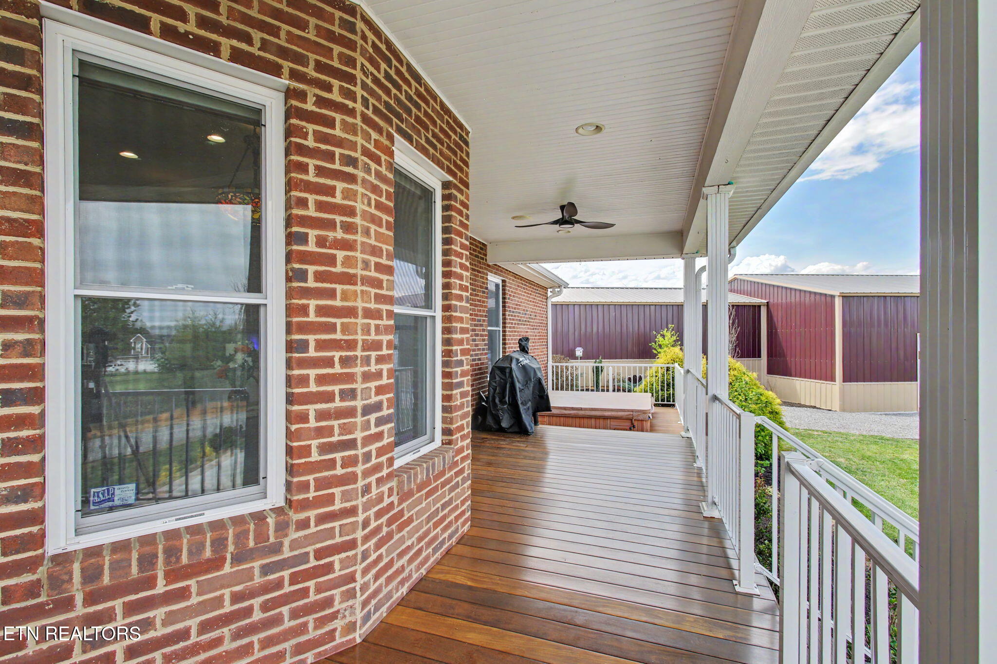 370 Leeper Overlook Dandridge TN 37725