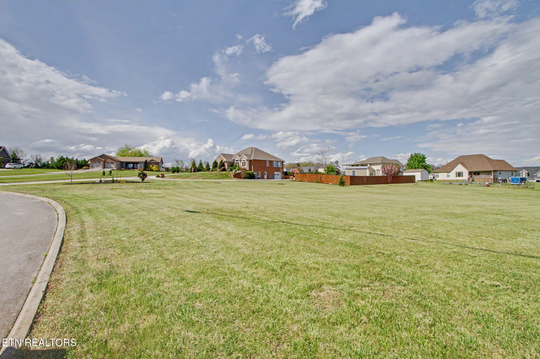 370 Leeper Overlook Dandridge TN 37725