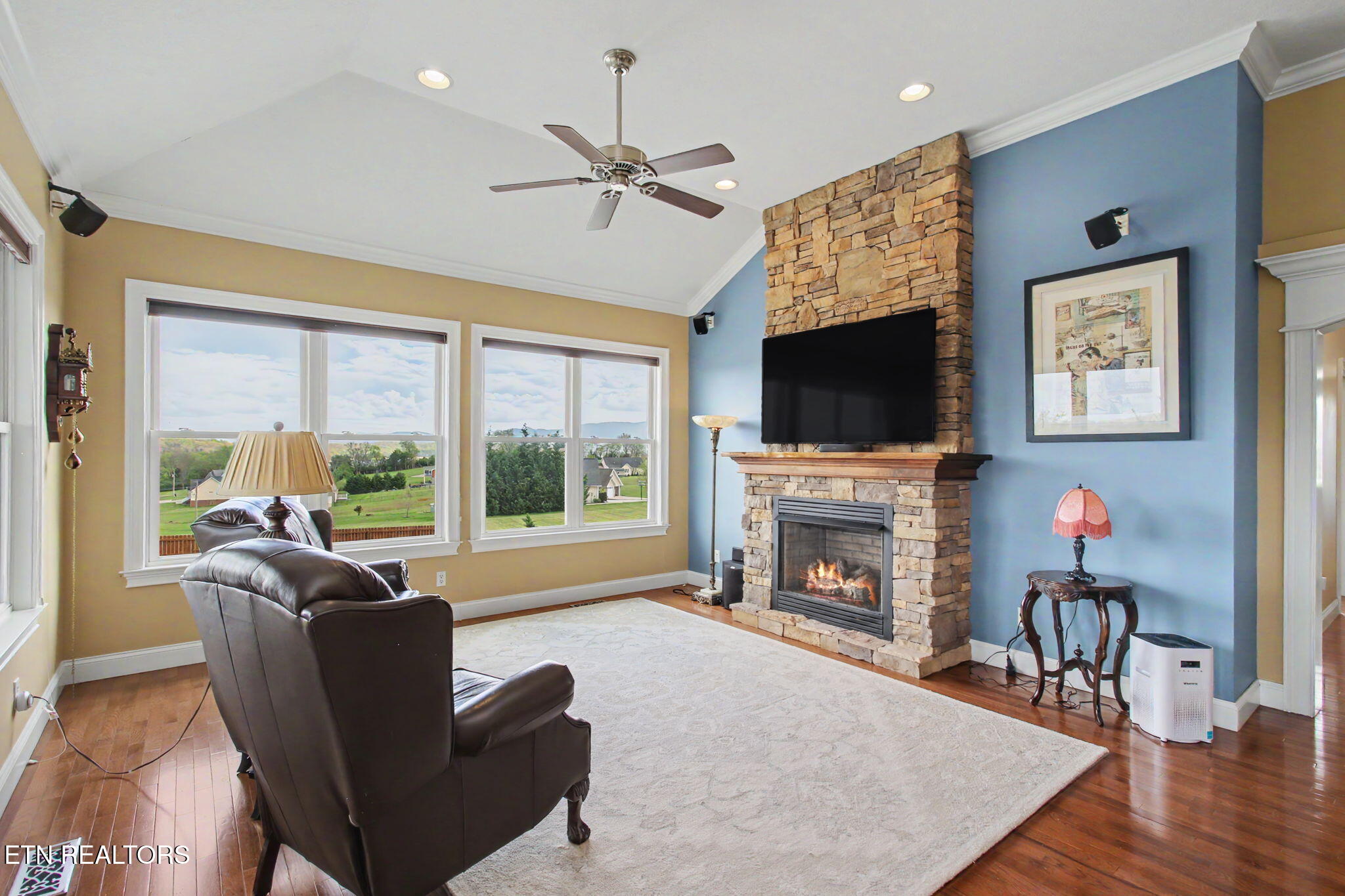370 Leeper Overlook Dandridge TN 37725