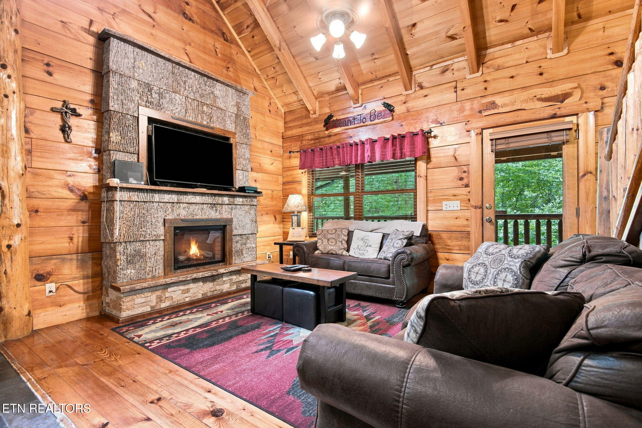 2738 Murray Ridge Road Sevierville TN 37876