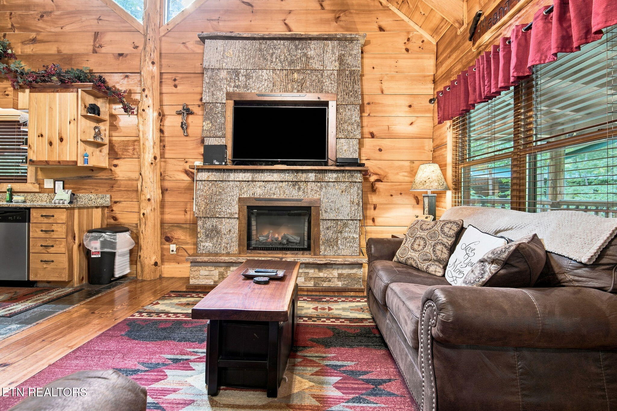 2738 Murray Ridge Road Sevierville TN 37876