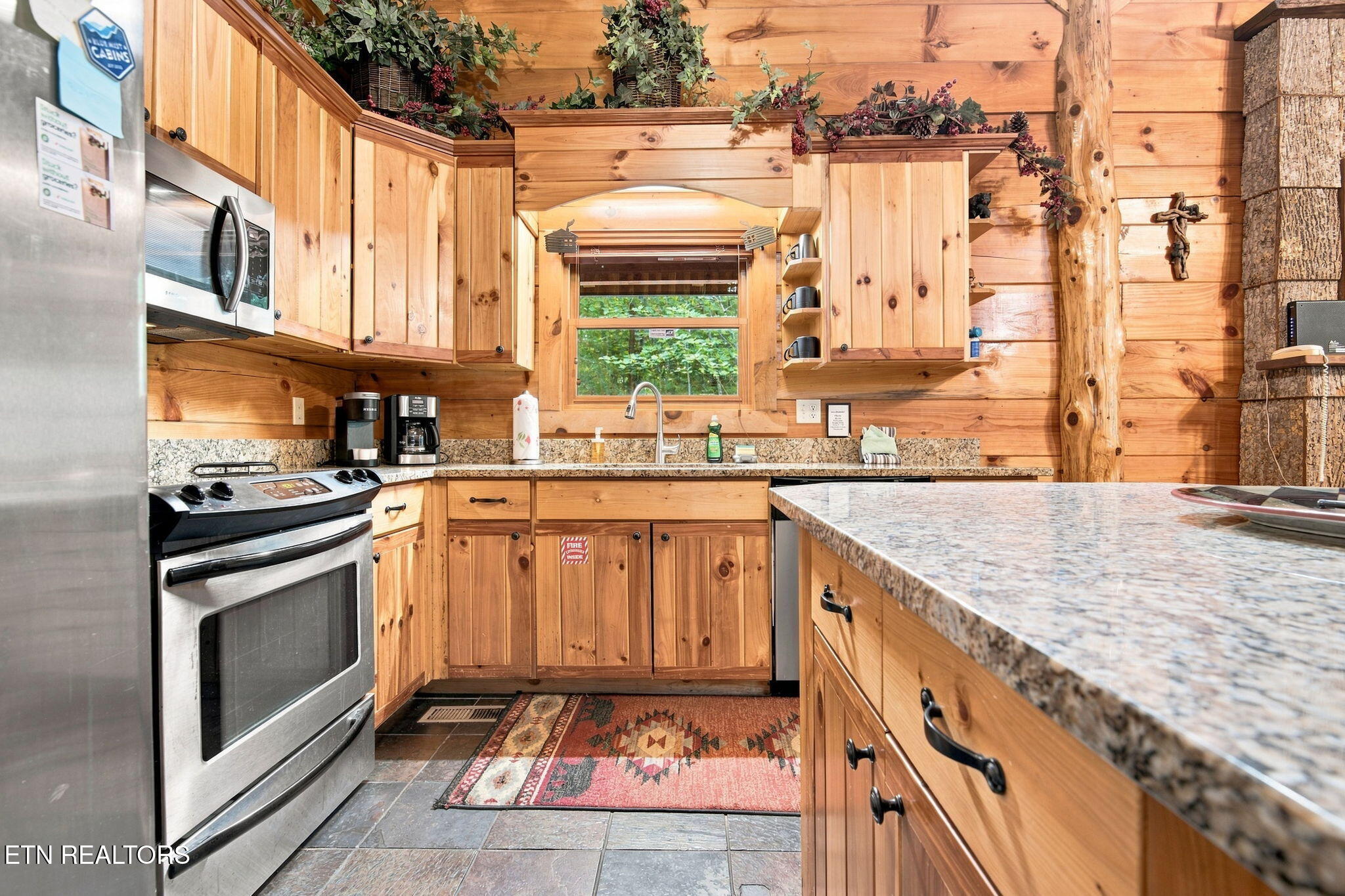 2738 Murray Ridge Road Sevierville TN 37876