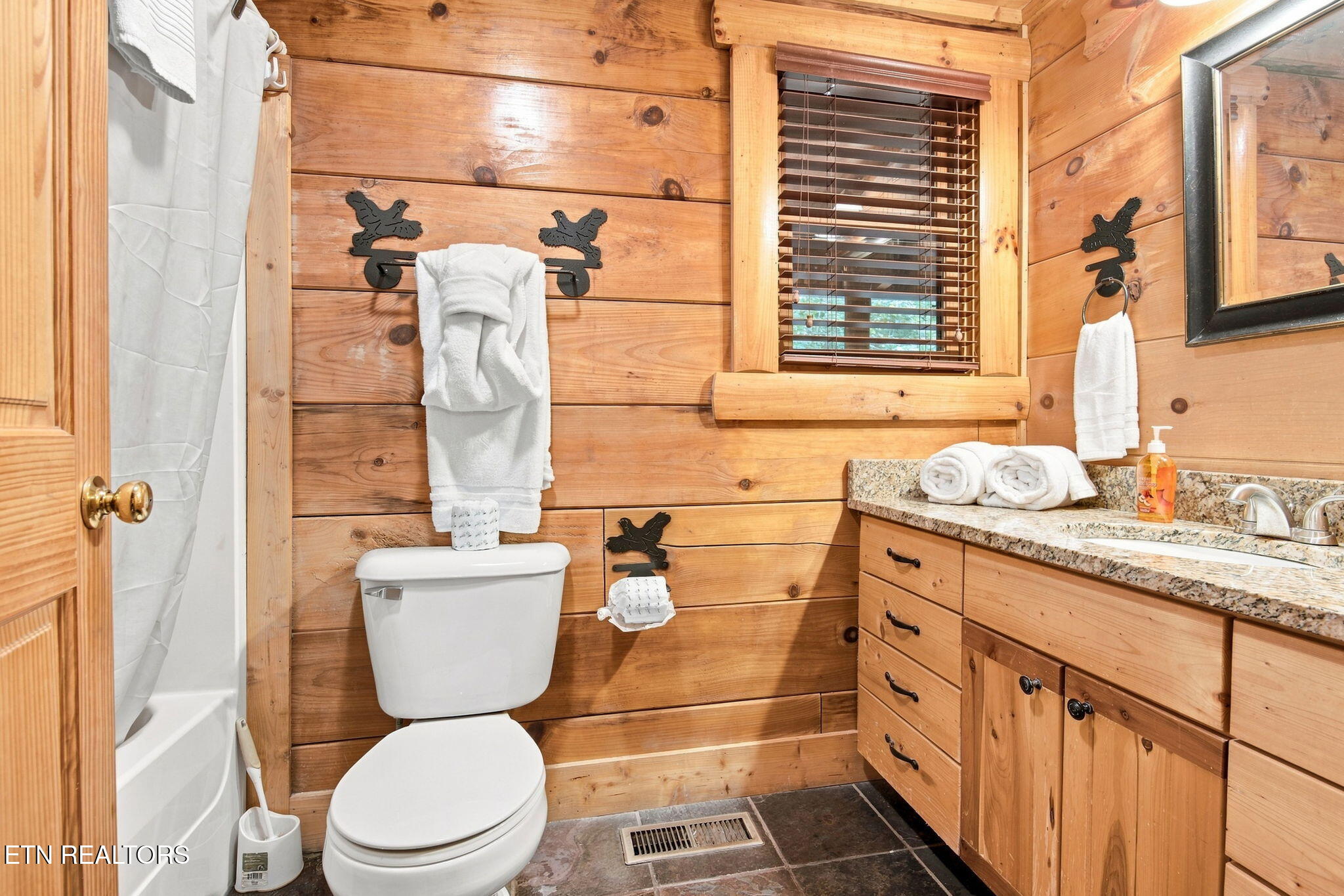 2738 Murray Ridge Road Sevierville TN 37876