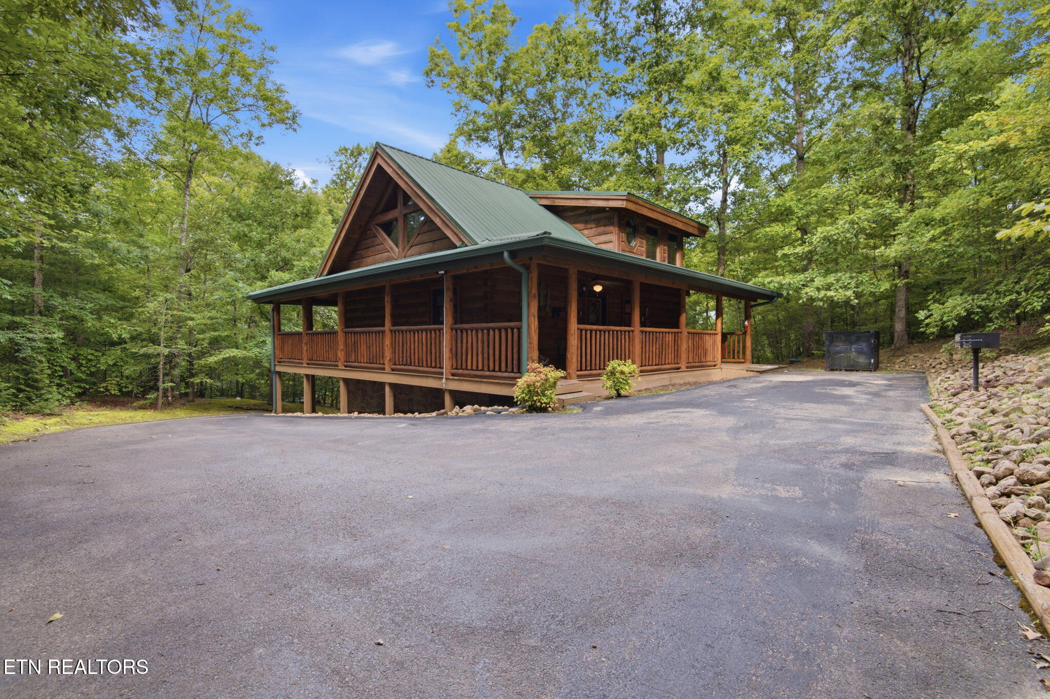 2738 Murray Ridge Road Sevierville TN 37876
