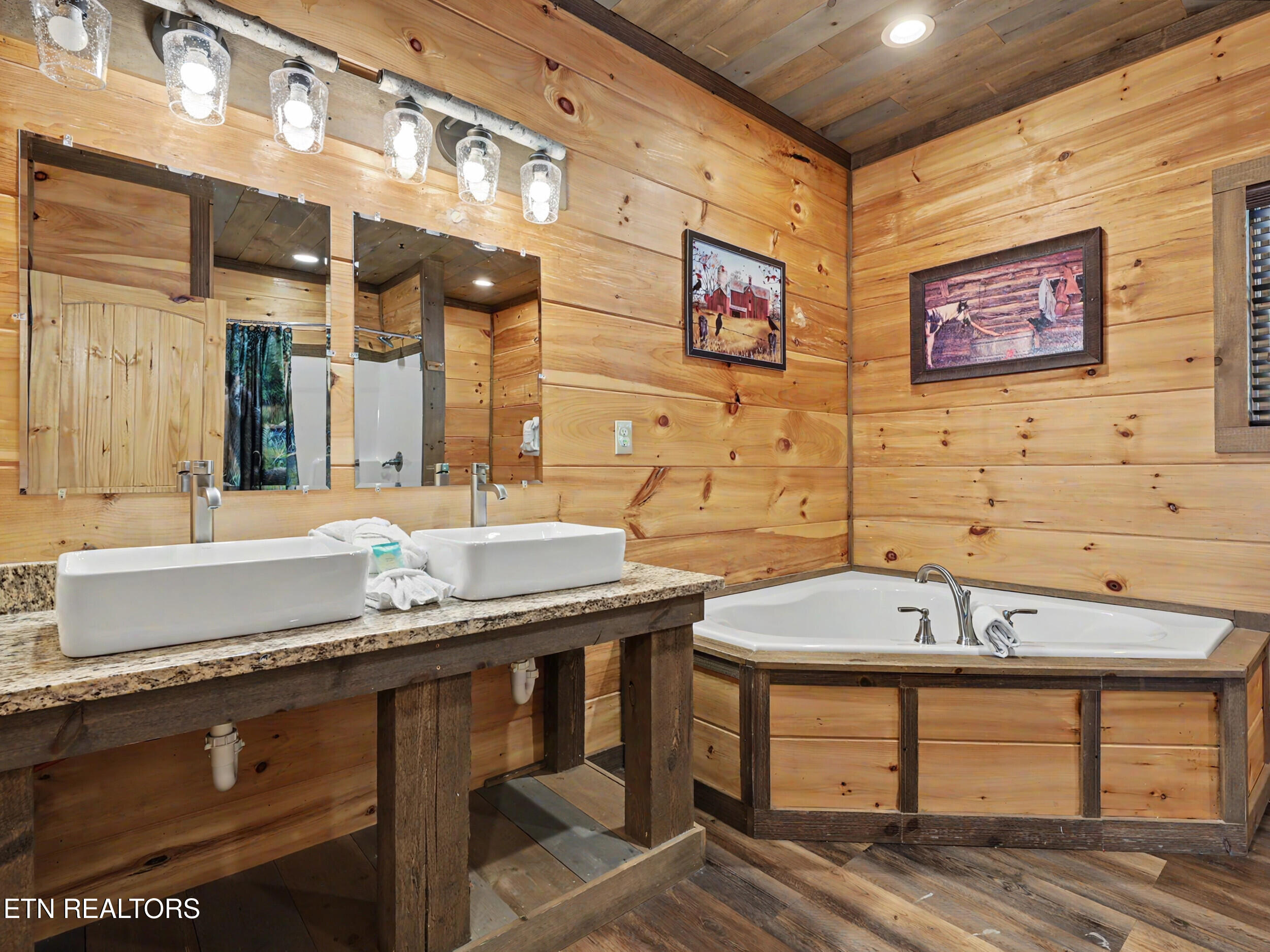 240 / 244 Stone Fence Lane Gatlinburg TN 37738