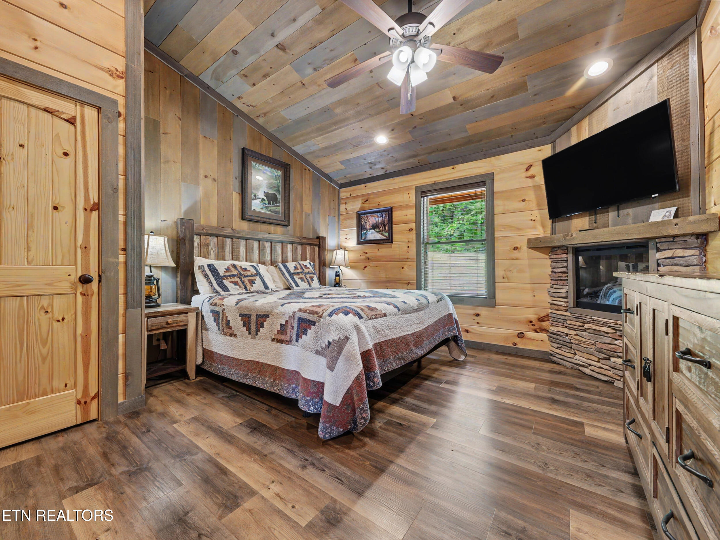 240 / 244 Stone Fence Lane Gatlinburg TN 37738