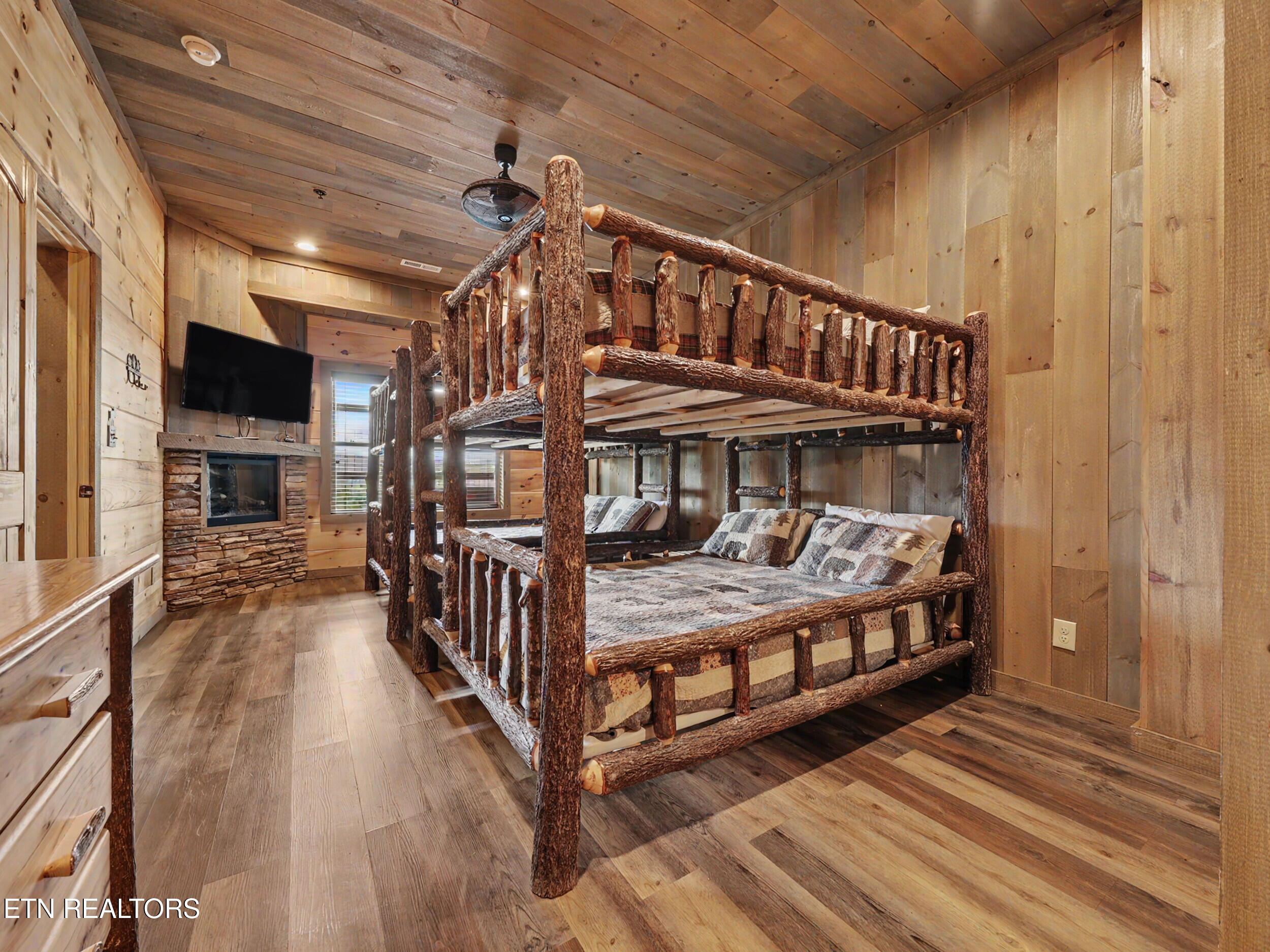 240 / 244 Stone Fence Lane Gatlinburg TN 37738