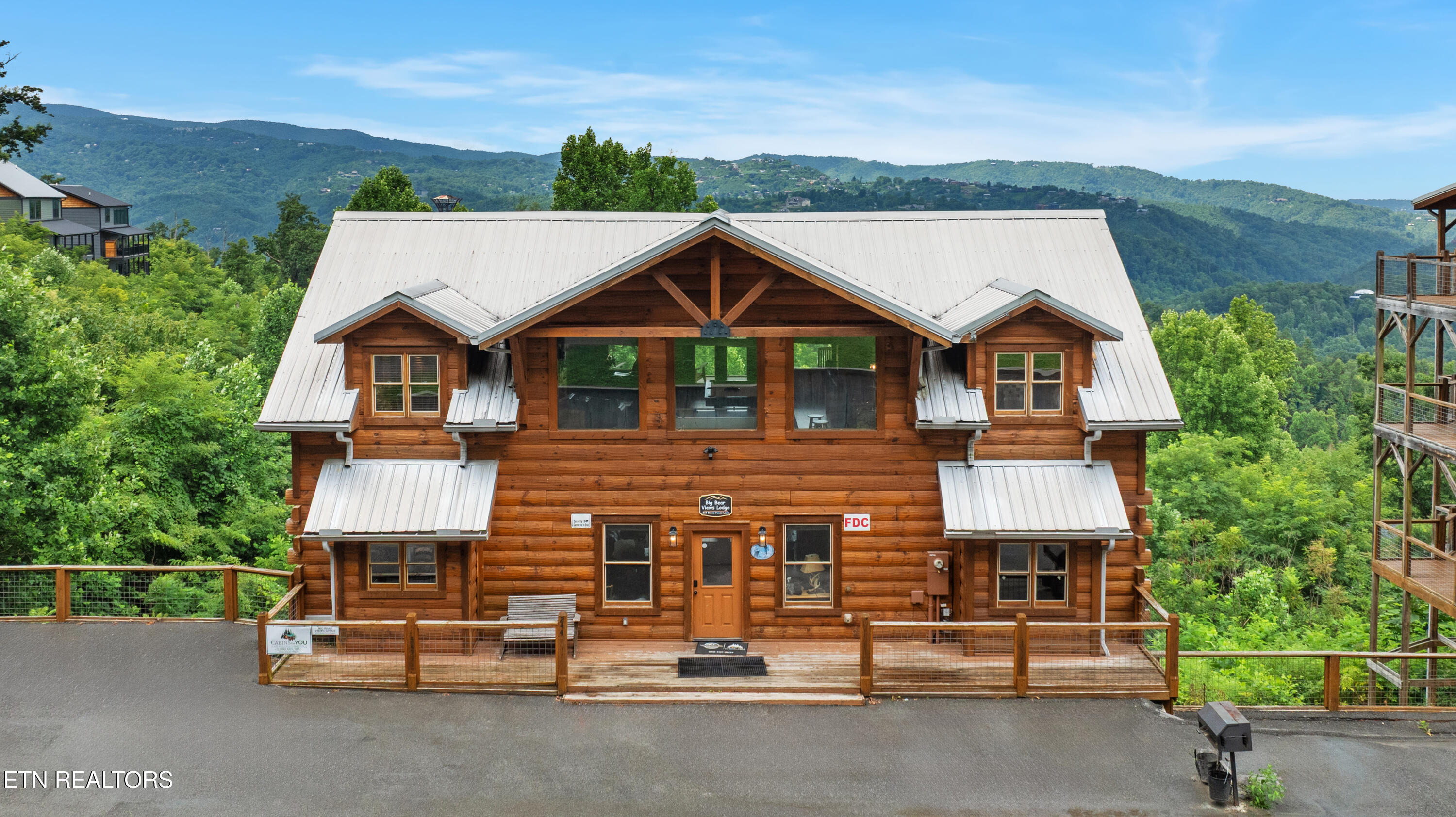 240 / 244 Stone Fence Lane Gatlinburg TN 37738