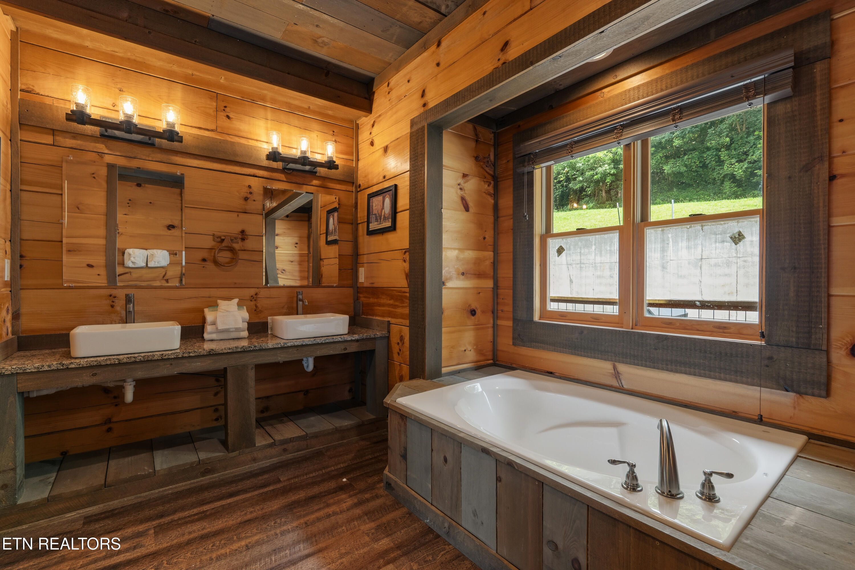 240 / 244 Stone Fence Lane Gatlinburg TN 37738