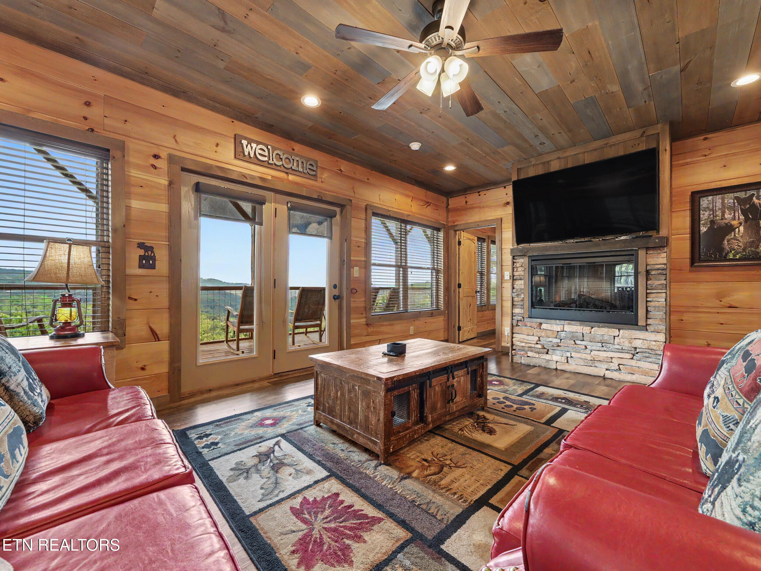 240 / 244 Stone Fence Lane Gatlinburg TN 37738