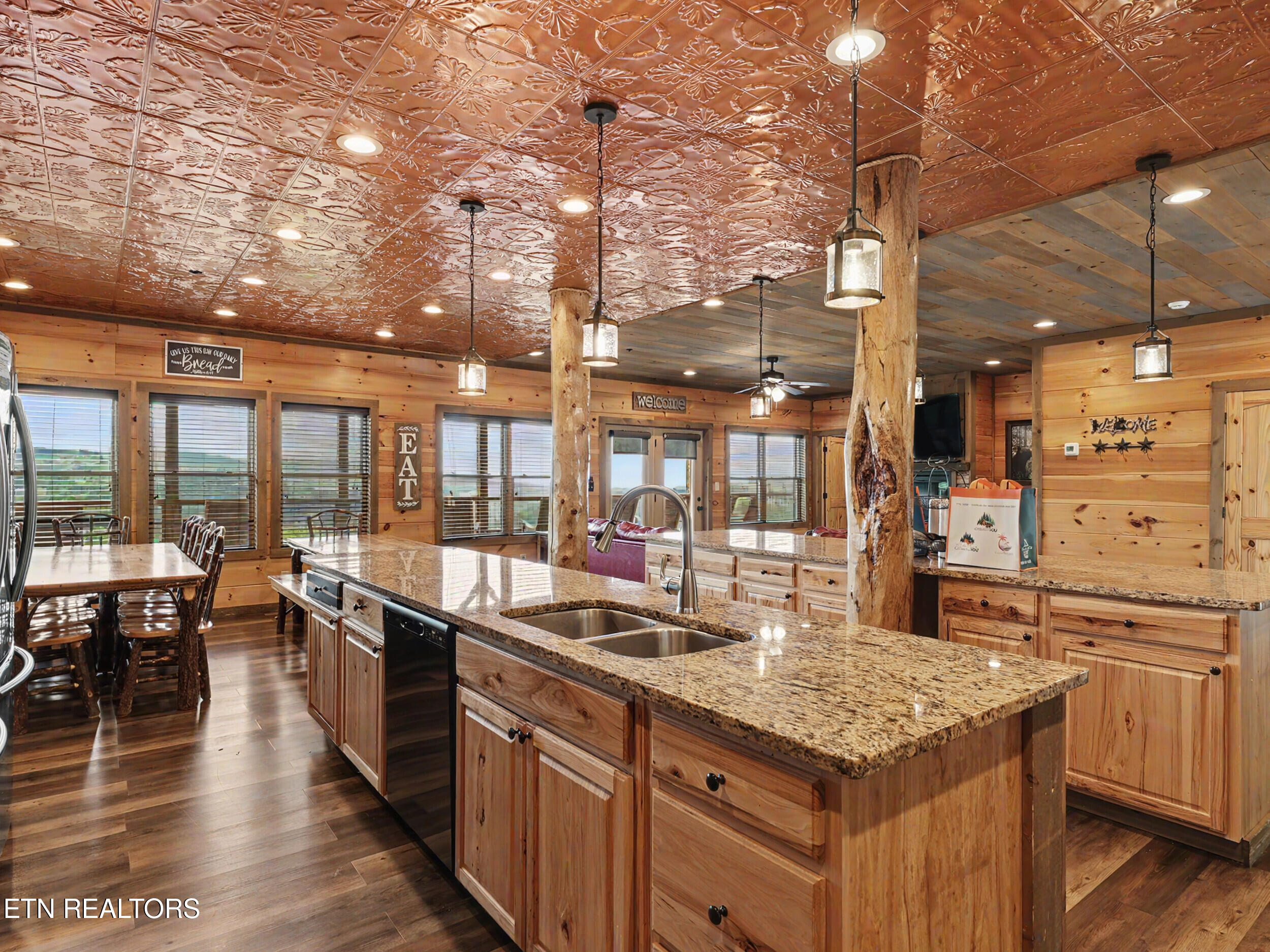 240 / 244 Stone Fence Lane Gatlinburg TN 37738