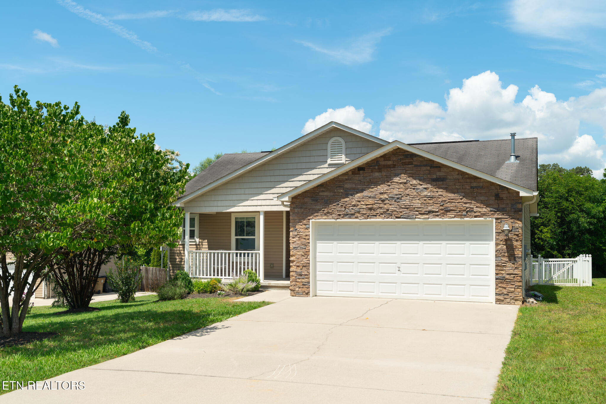 1249 Quiet Brook Lane Knoxville TN 37914