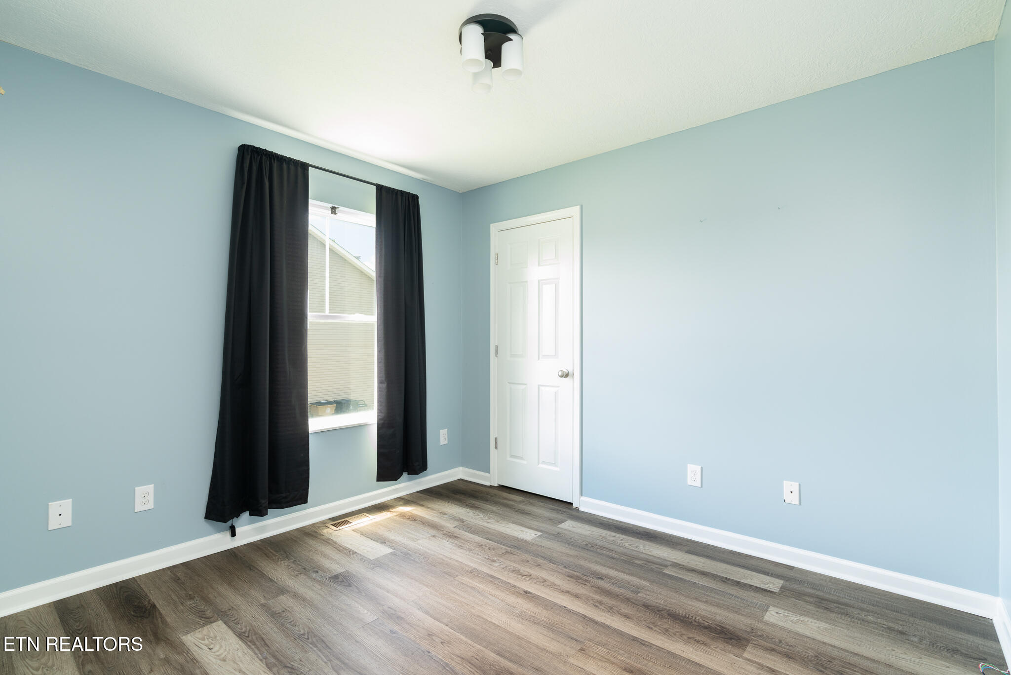 1249 Quiet Brook Lane Knoxville TN 37914