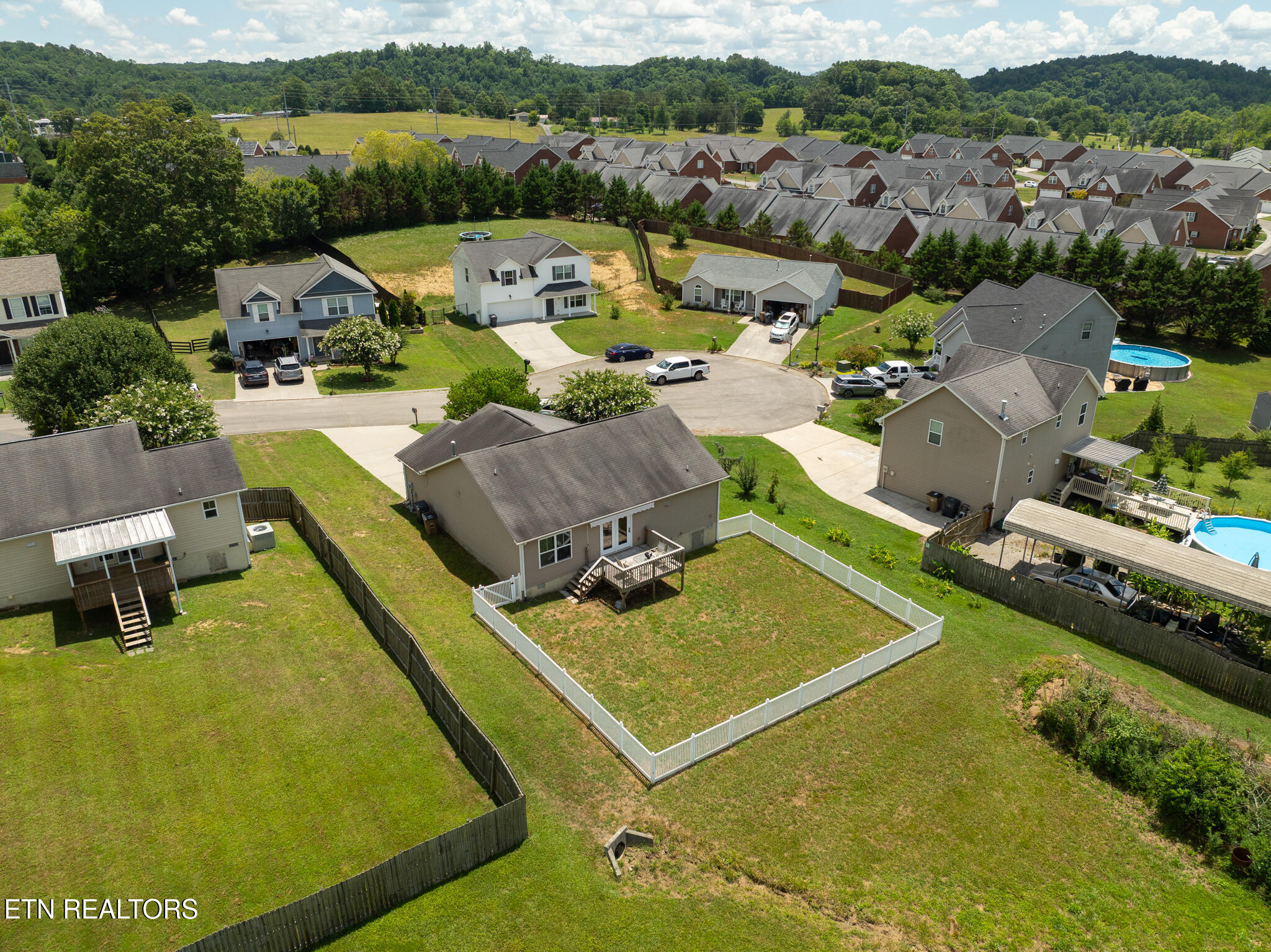 1249 Quiet Brook Lane Knoxville TN 37914