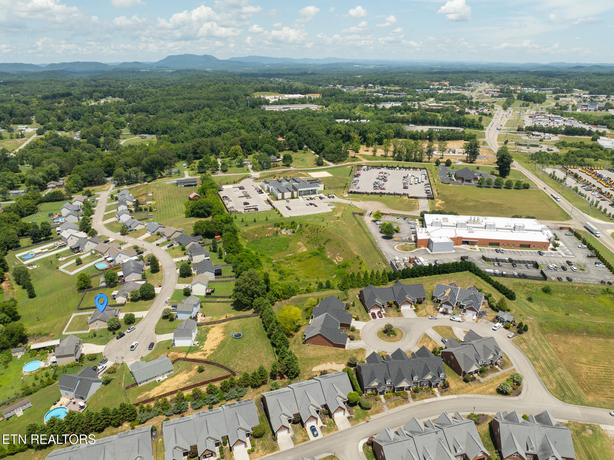 1249 Quiet Brook Lane Knoxville TN 37914