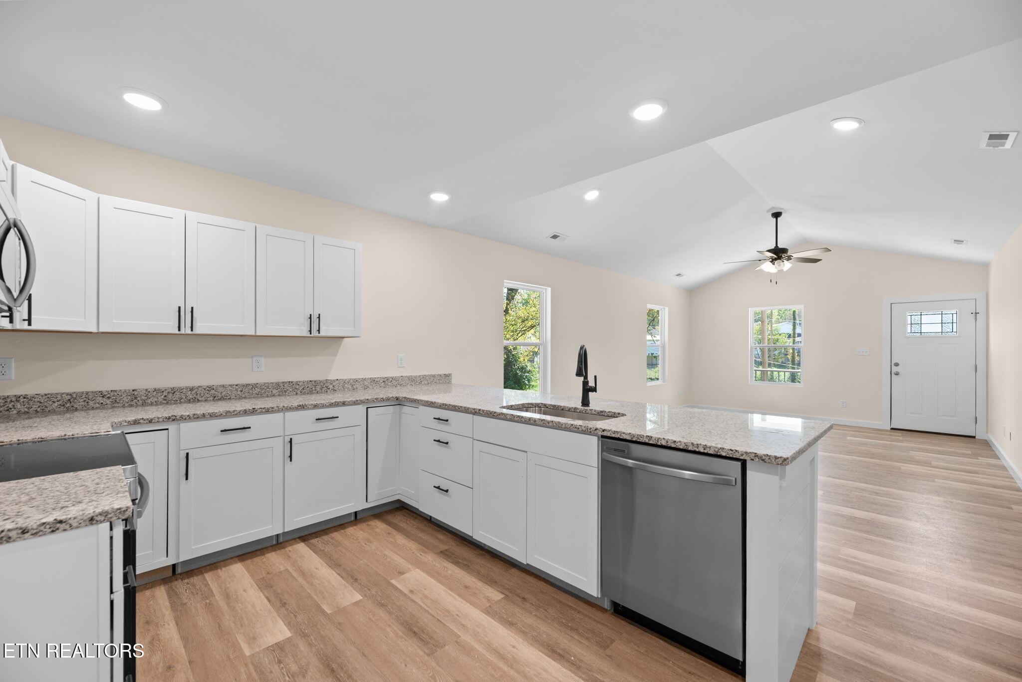1423 Nolan Avenue Knoxville TN 37921