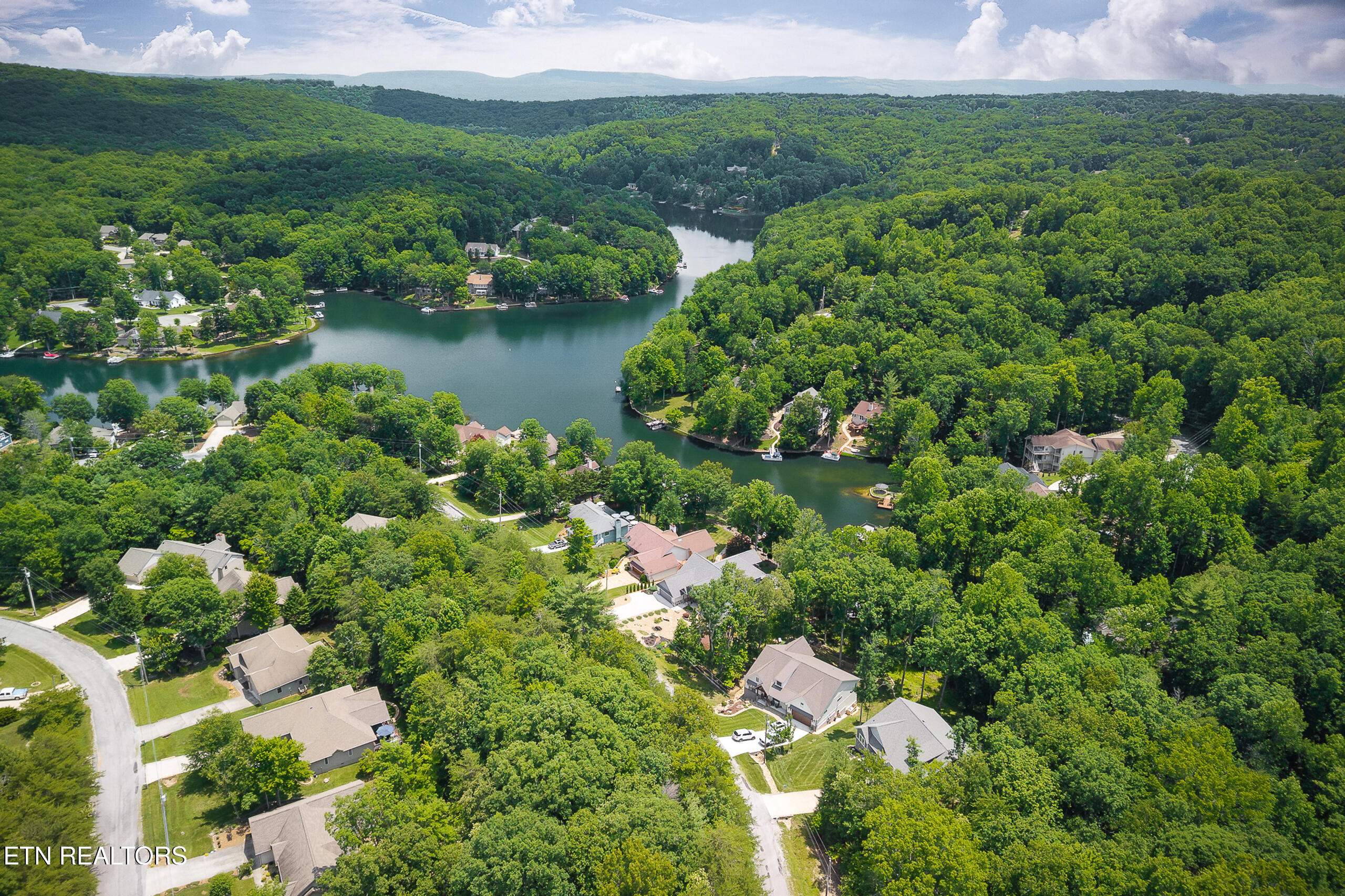 110 Motthaven Drive Crossville TN 38558