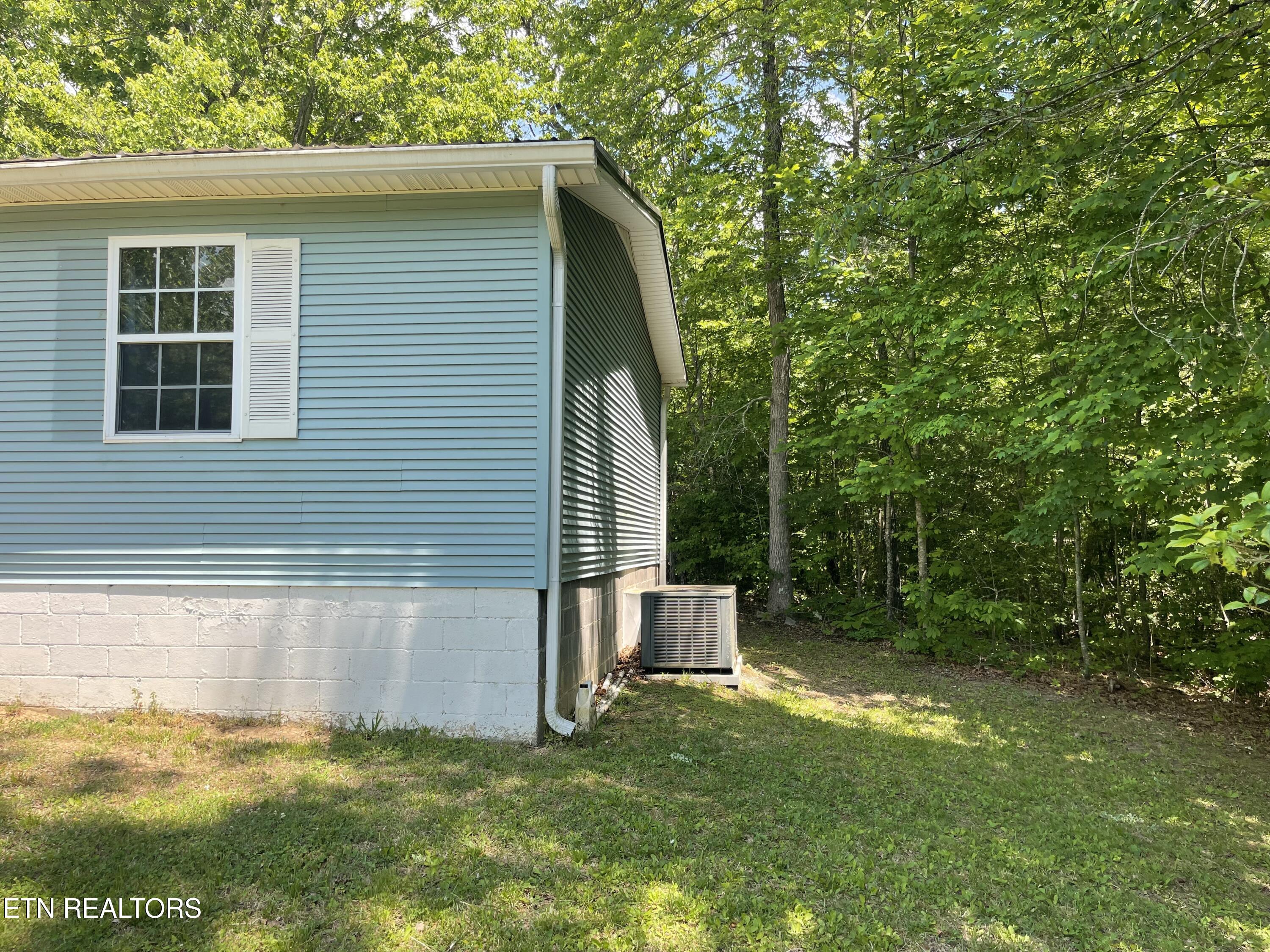 483 Blake Road Oakdale TN 37829