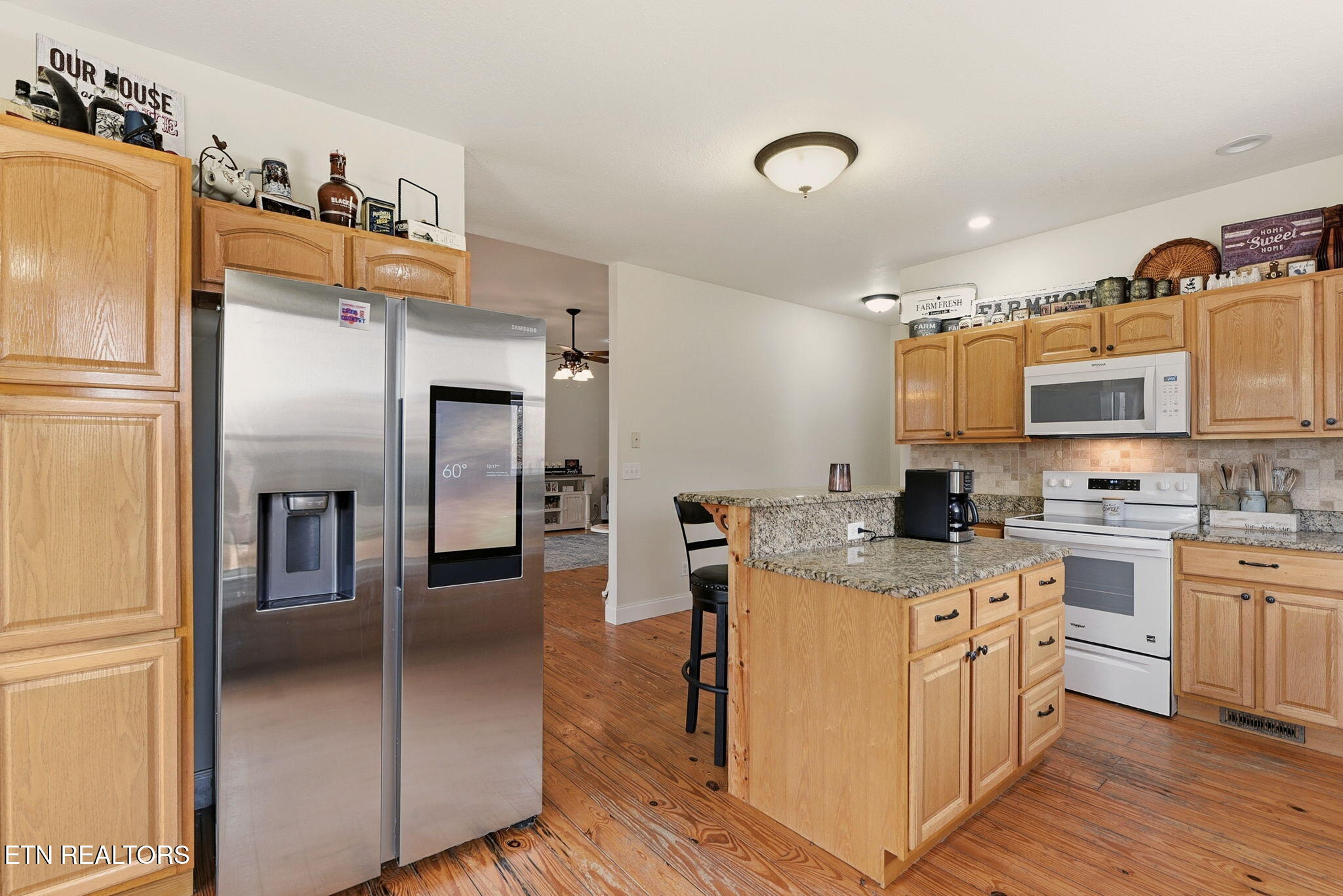 445 & 443 Leighton Lane Jacksboro TN 37757