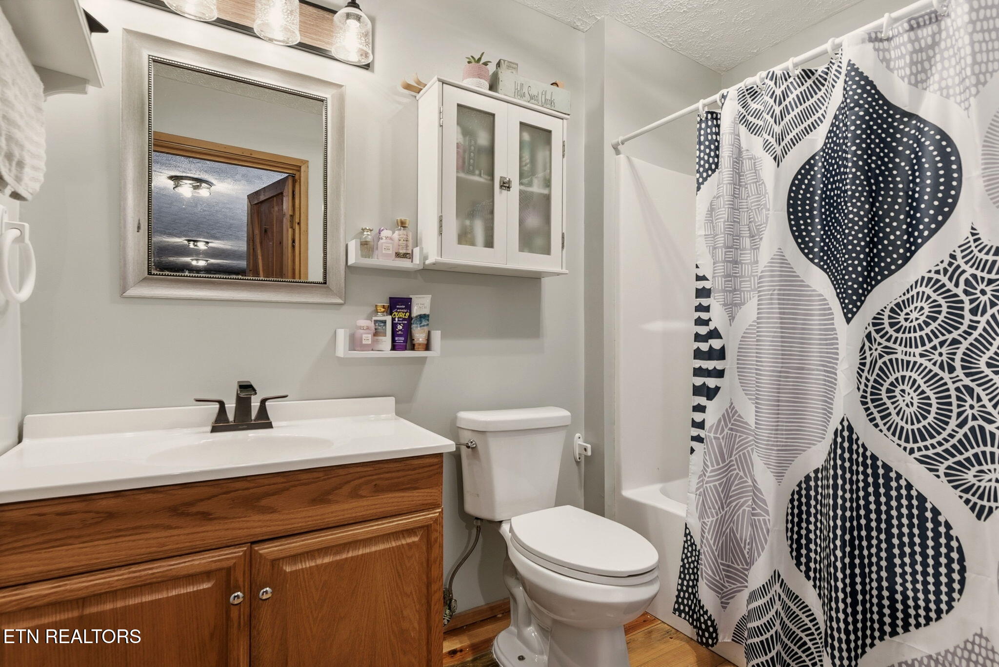 445 & 443 Leighton Lane Jacksboro TN 37757