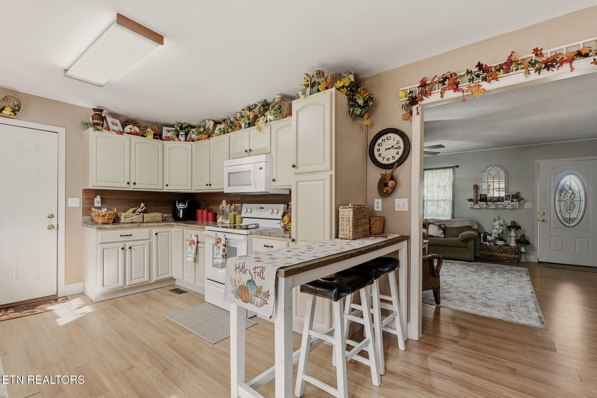 445 & 443 Leighton Lane Jacksboro TN 37757