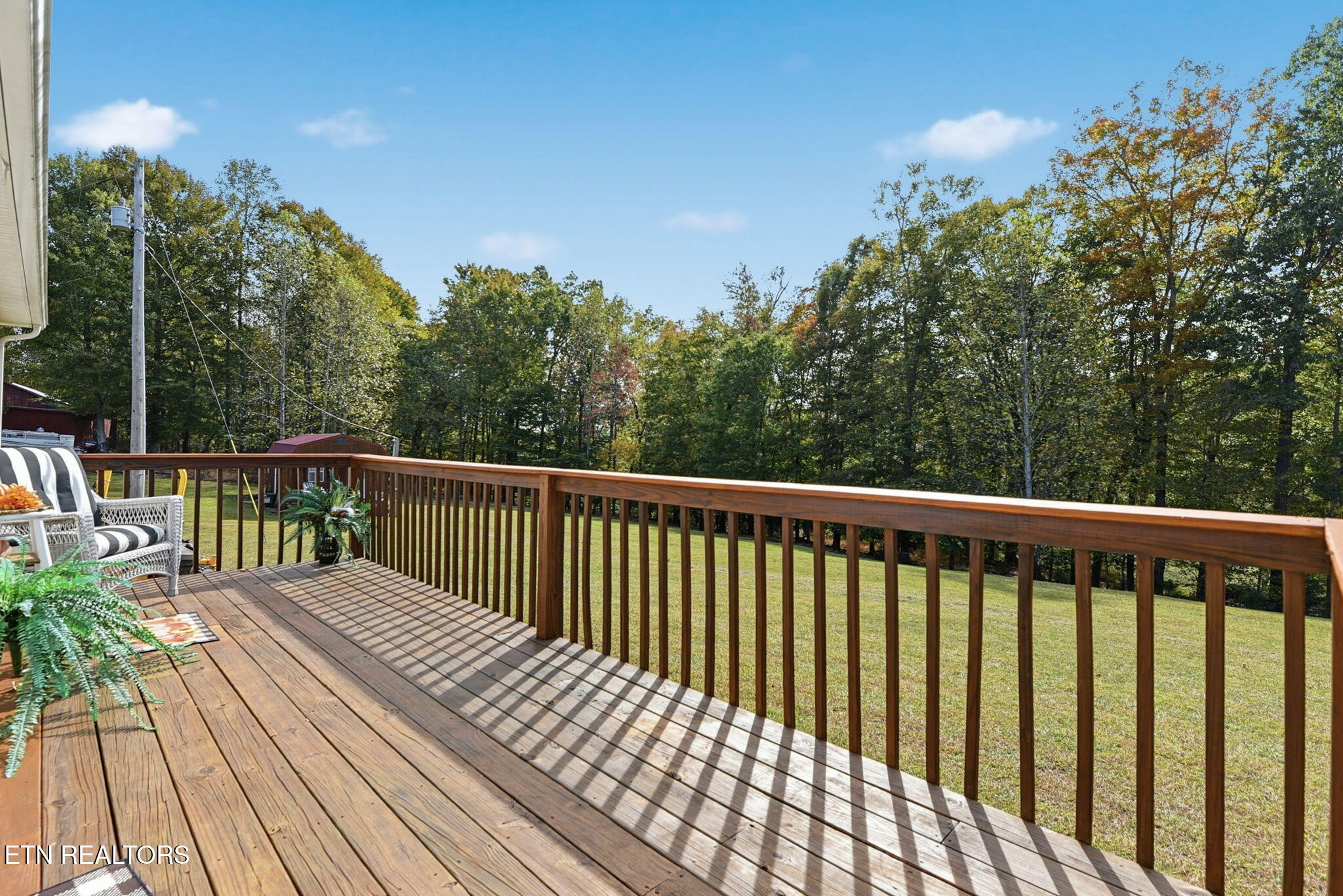 445 & 443 Leighton Lane Jacksboro TN 37757