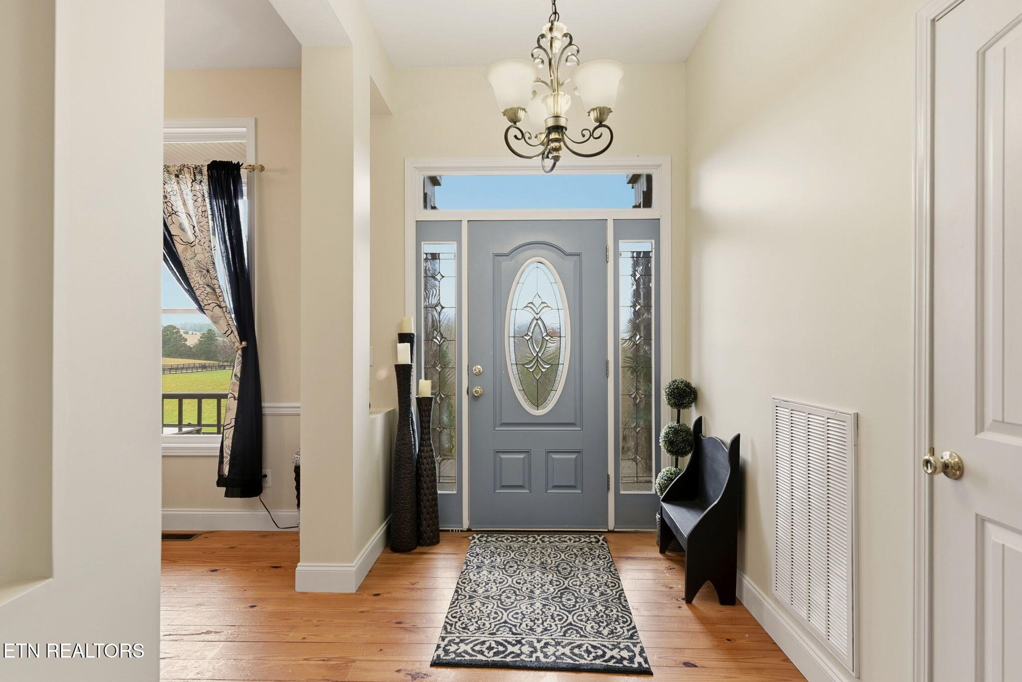 445 & 443 Leighton Lane Jacksboro TN 37757