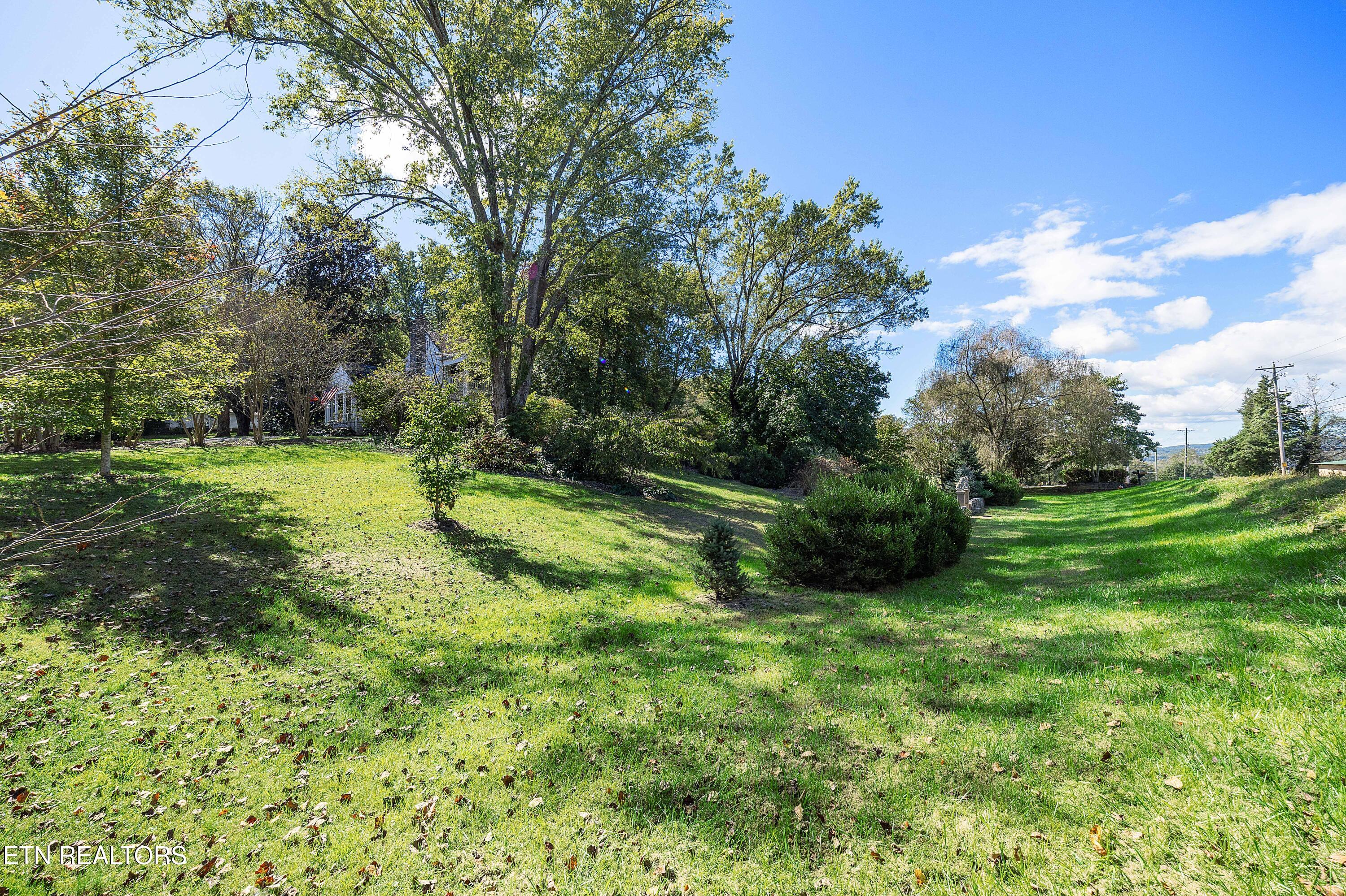 453 Oliver Springs Highway Clinton TN 37716