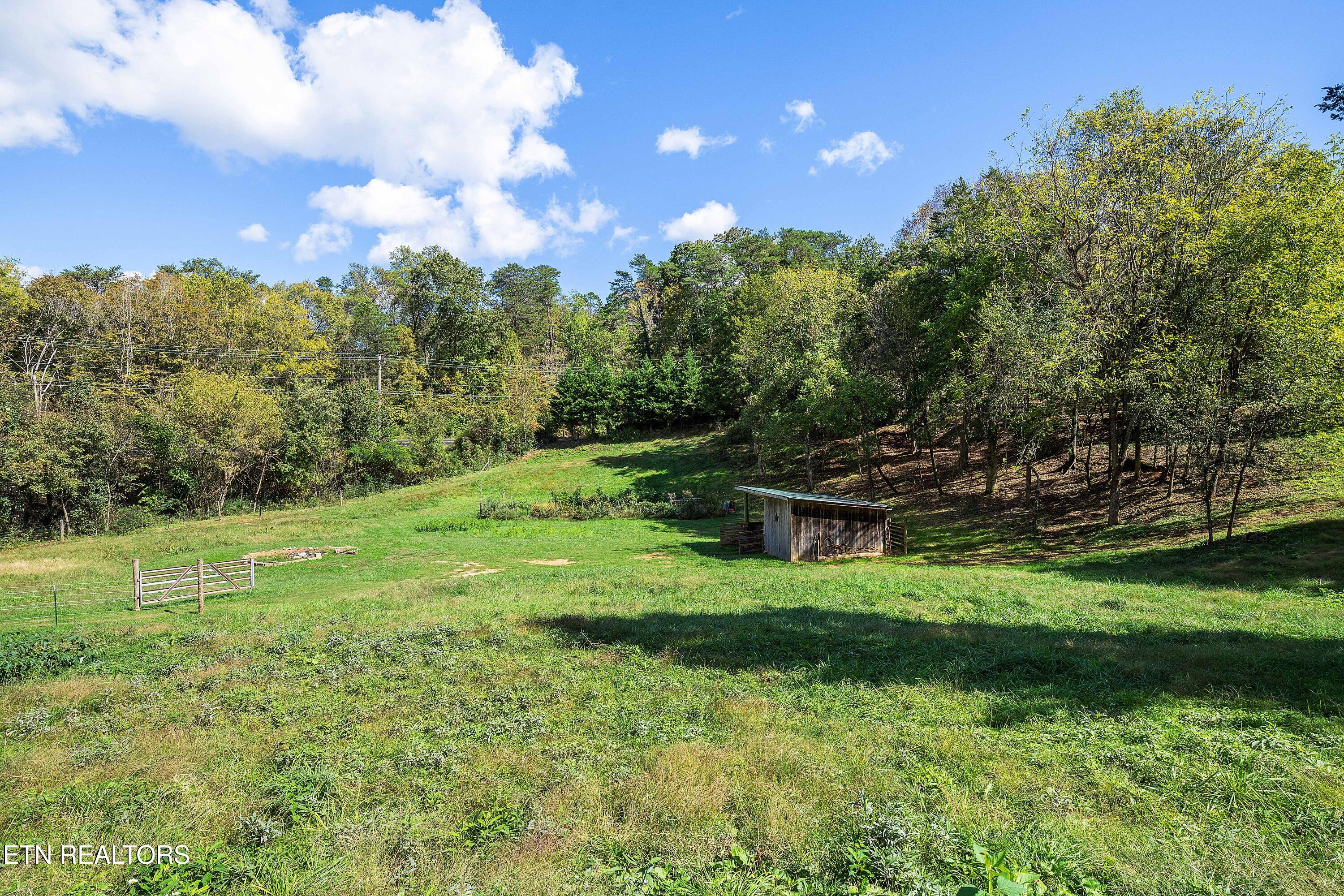 453 Oliver Springs Highway Clinton TN 37716