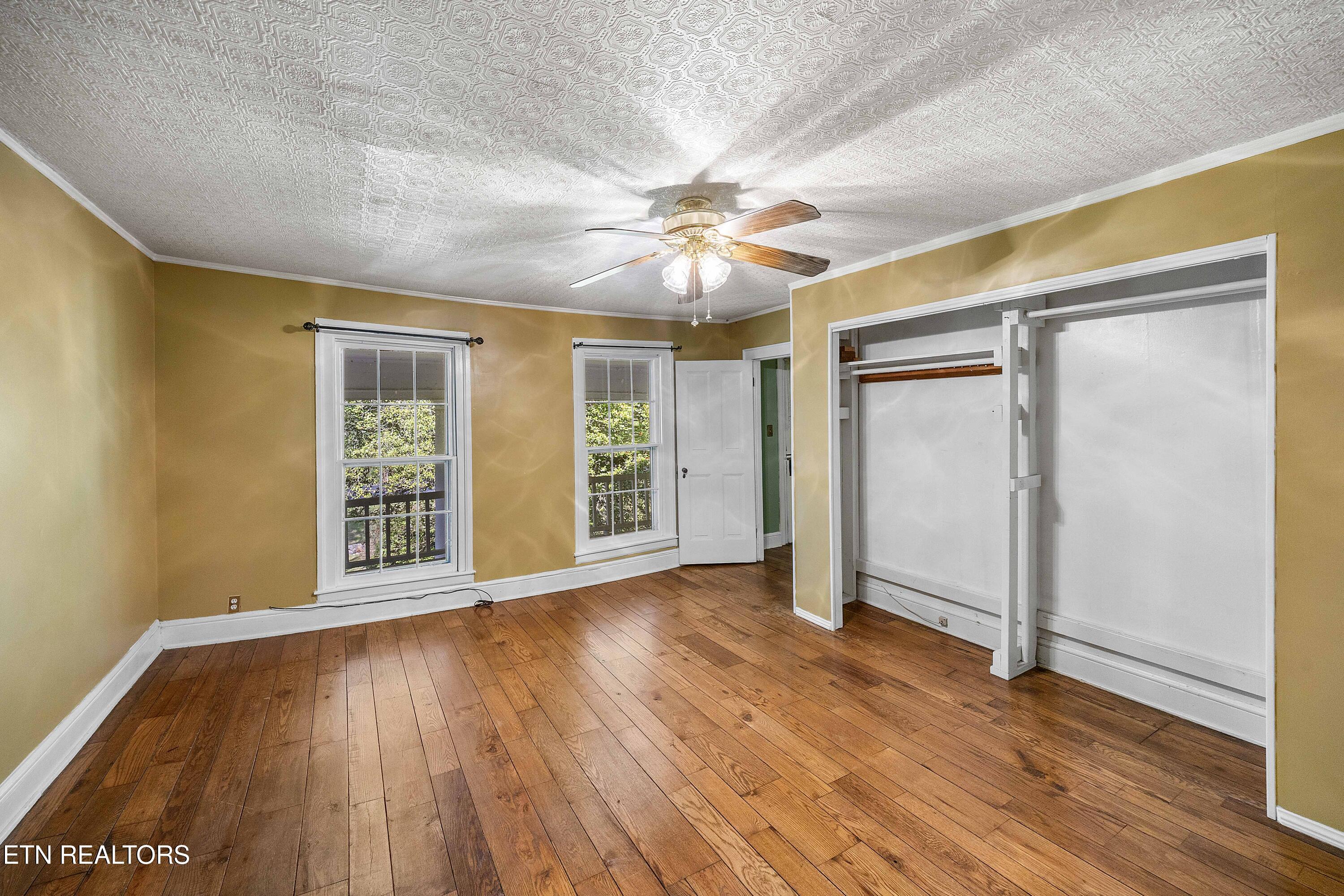 453 Oliver Springs Highway Clinton TN 37716