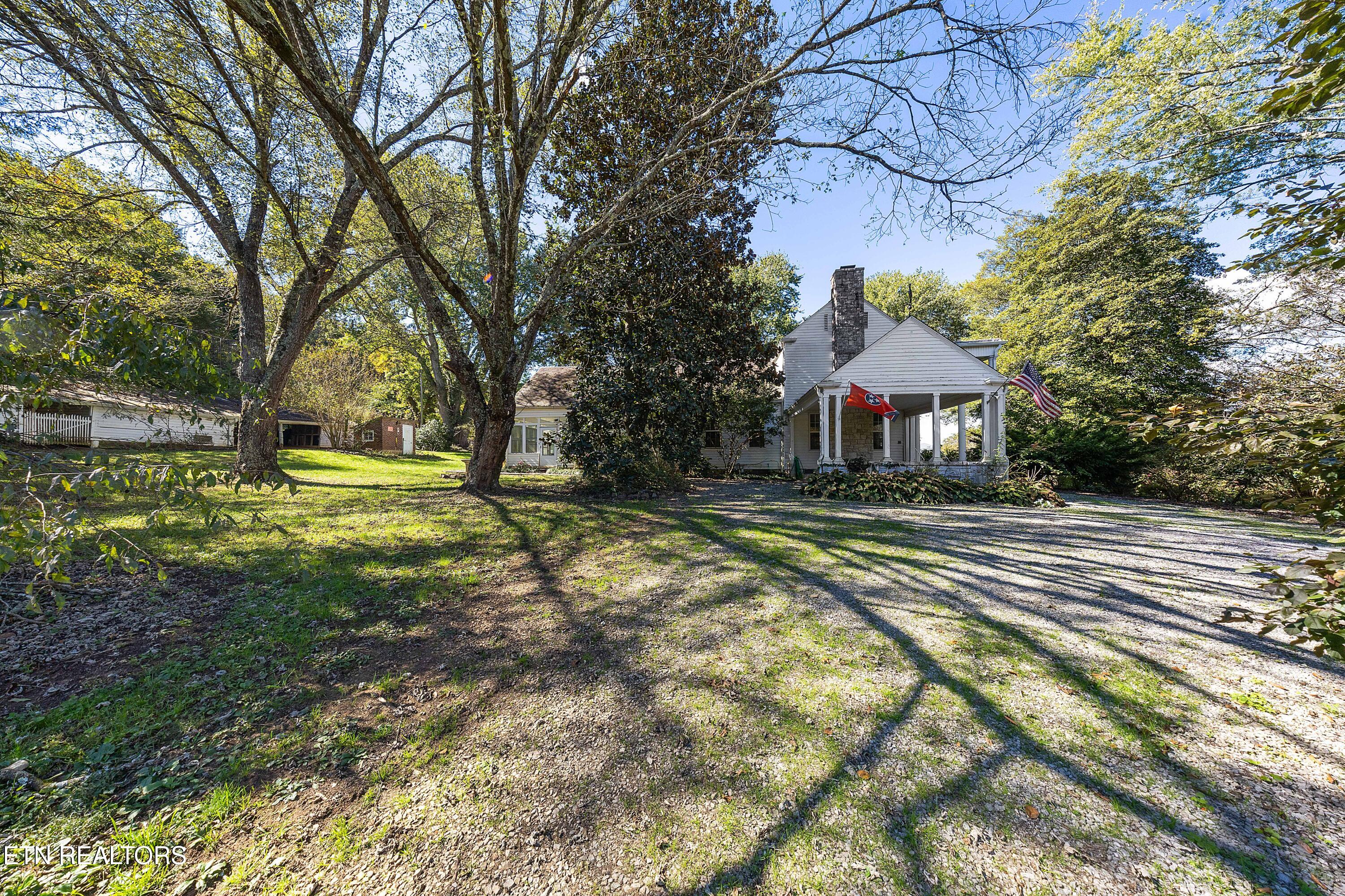 453 Oliver Springs Highway Clinton TN 37716