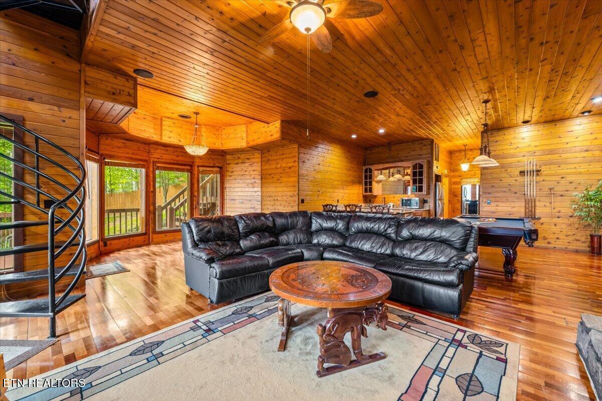 1186 Deerfield Way Lafollette TN 37766