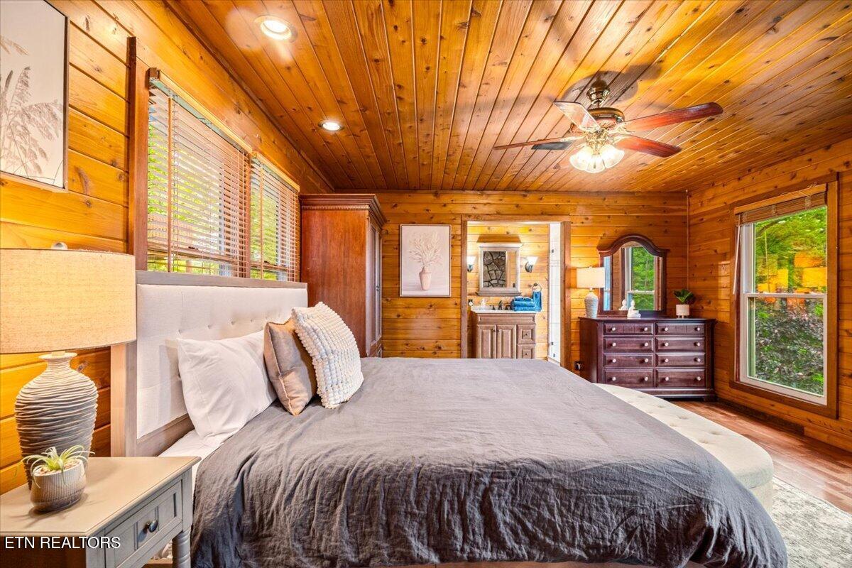 1186 Deerfield Way Lafollette TN 37766