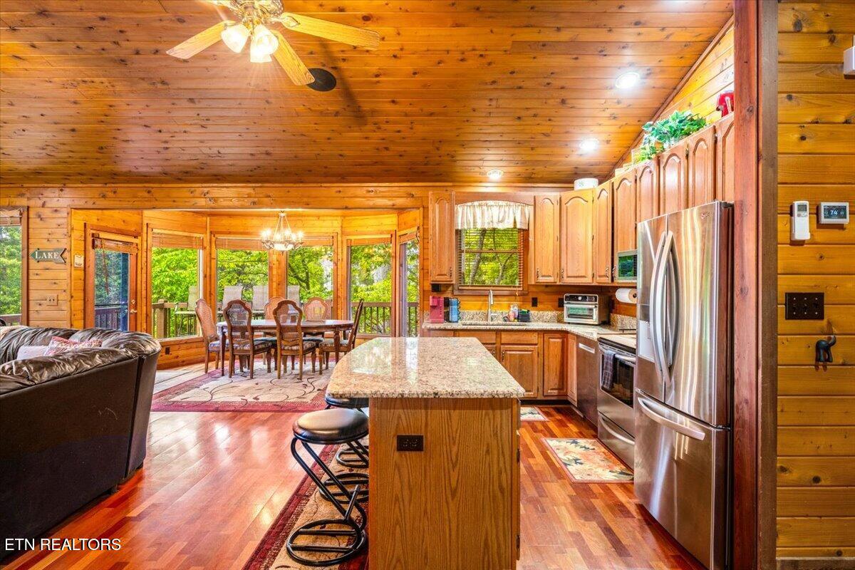 1186 Deerfield Way Lafollette TN 37766