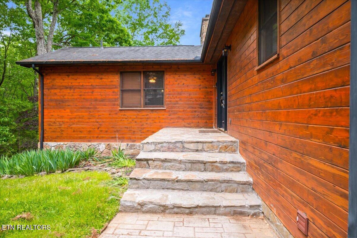 1186 Deerfield Way Lafollette TN 37766