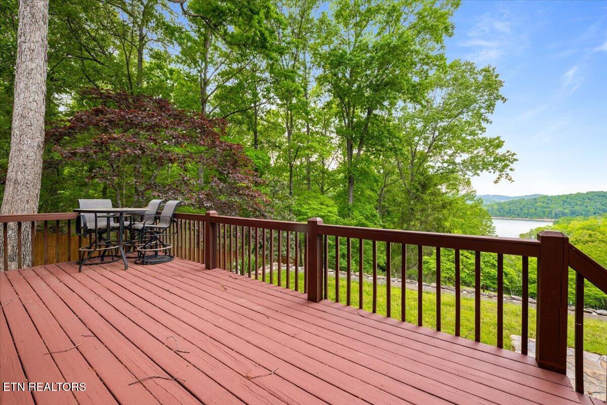 1186 Deerfield Way Lafollette TN 37766