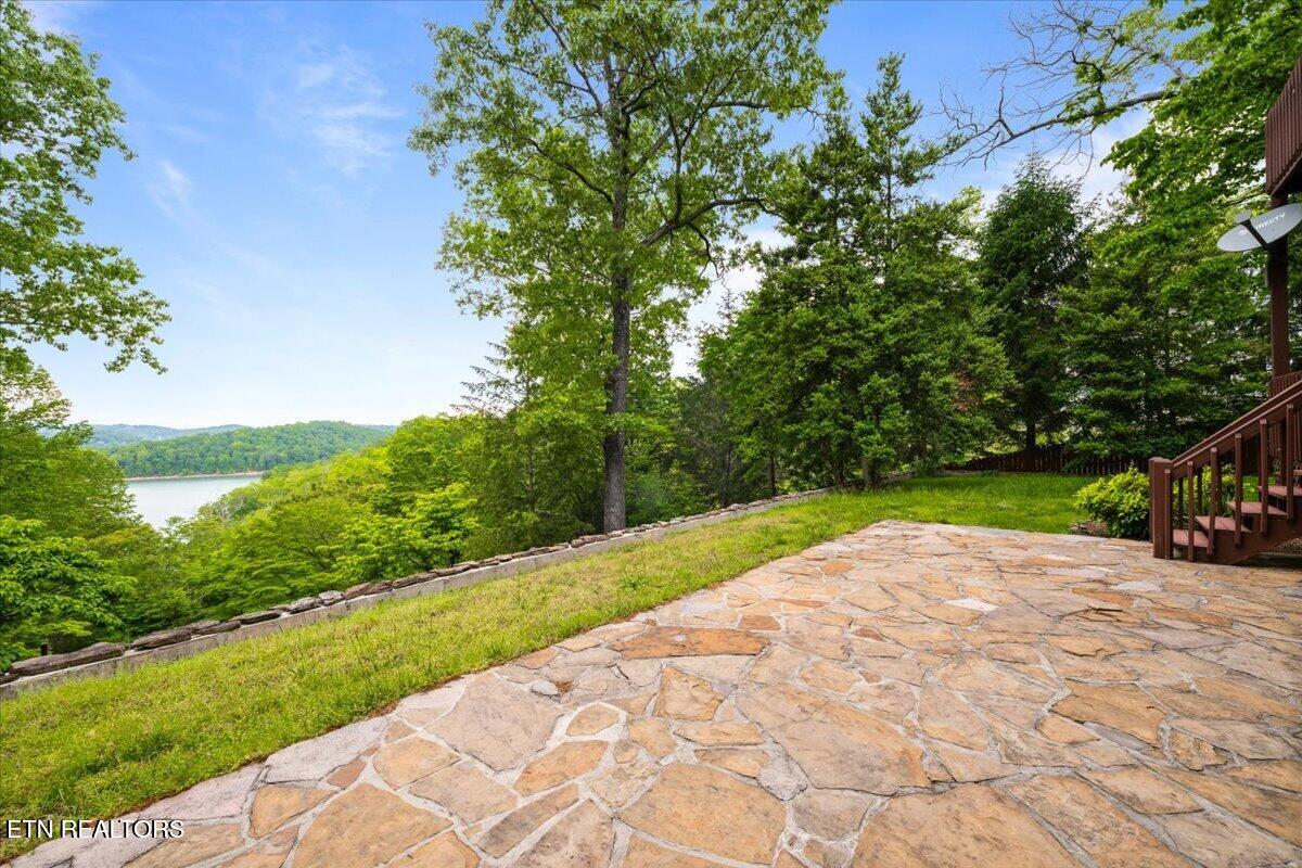 1186 Deerfield Way Lafollette TN 37766