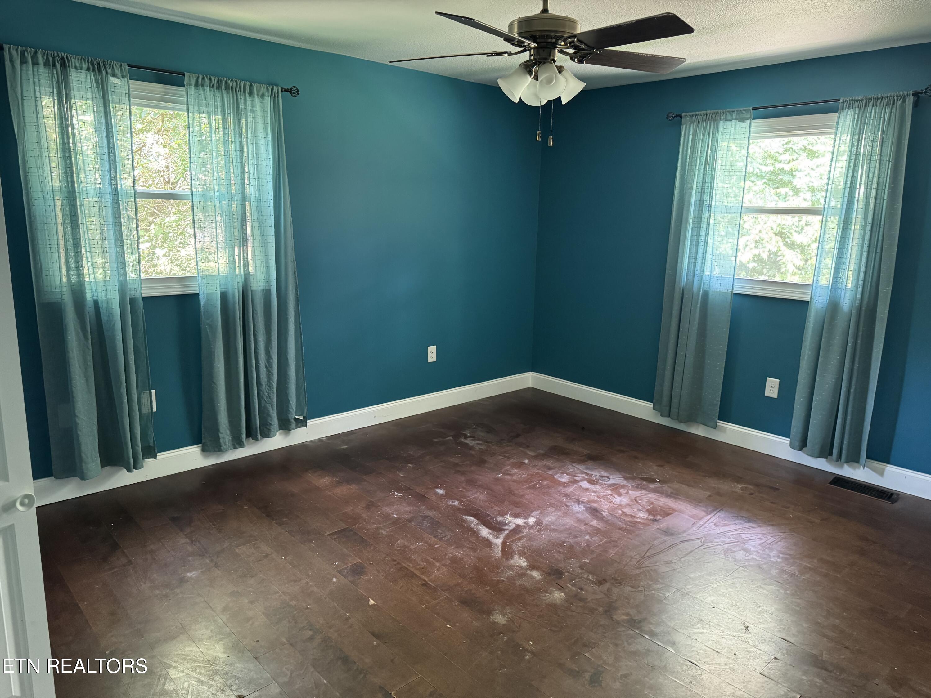 1405 Woodcrest Drive Knoxville TN 37918